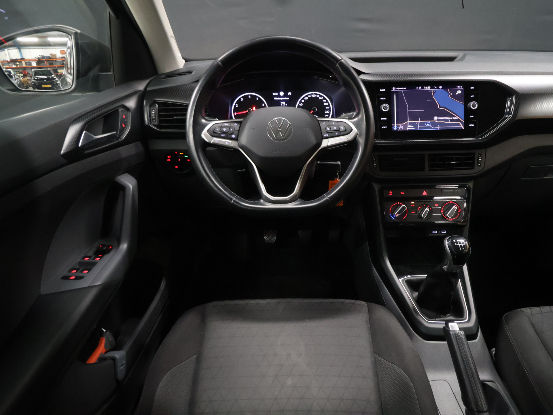 Foto van Volkswagen T-cross