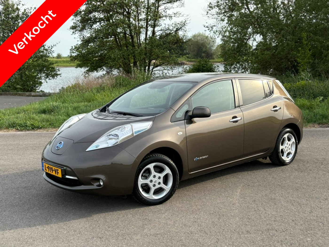 Nissan Nissan Leaf 30kwh Tekna 30 kWh UNIEKE KM Camera Keyless Navi Airco 2016 - voorkant
