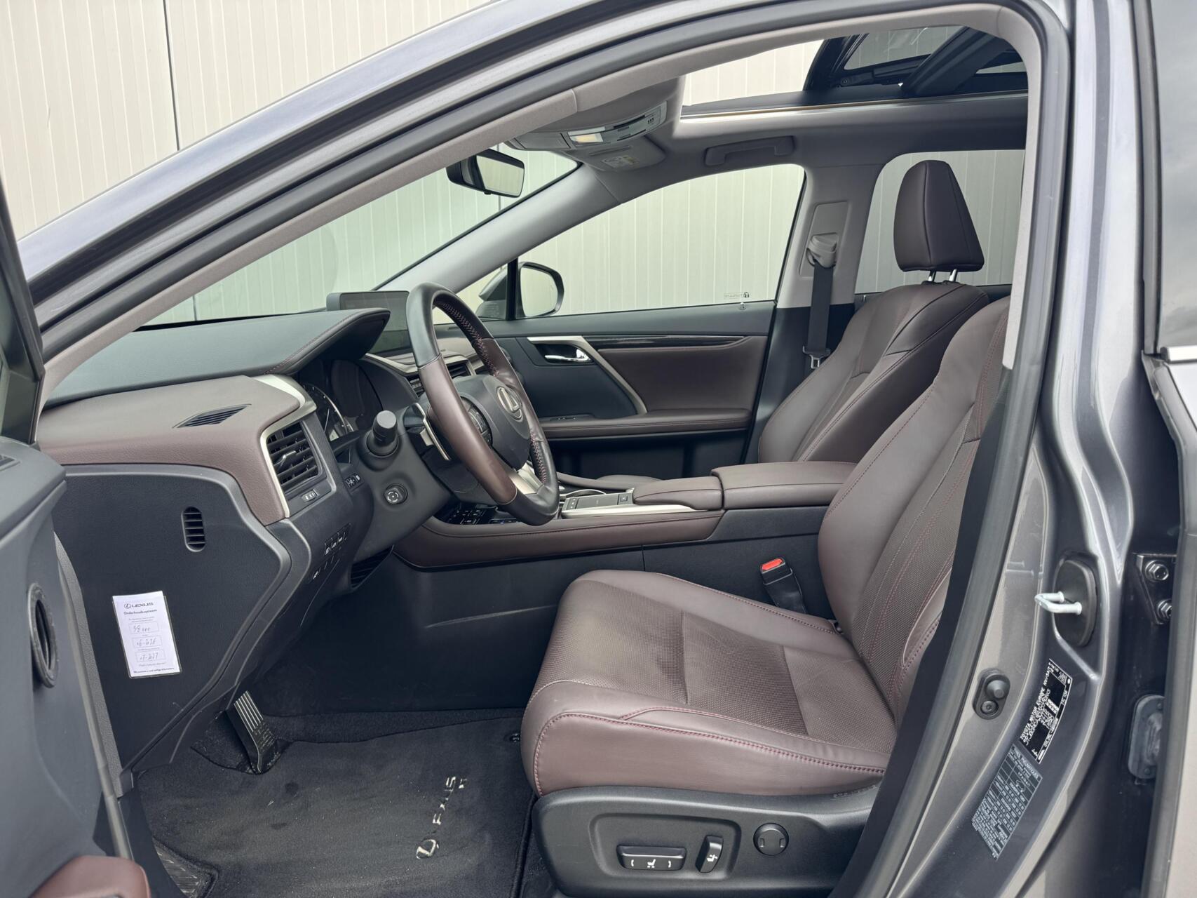 Foto van Lexus RX