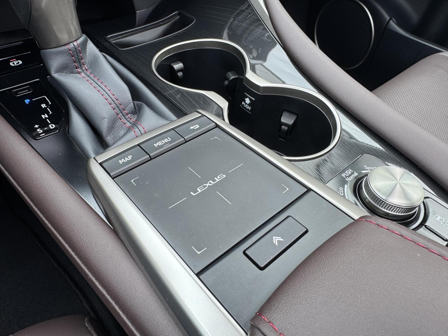Foto van Lexus RX