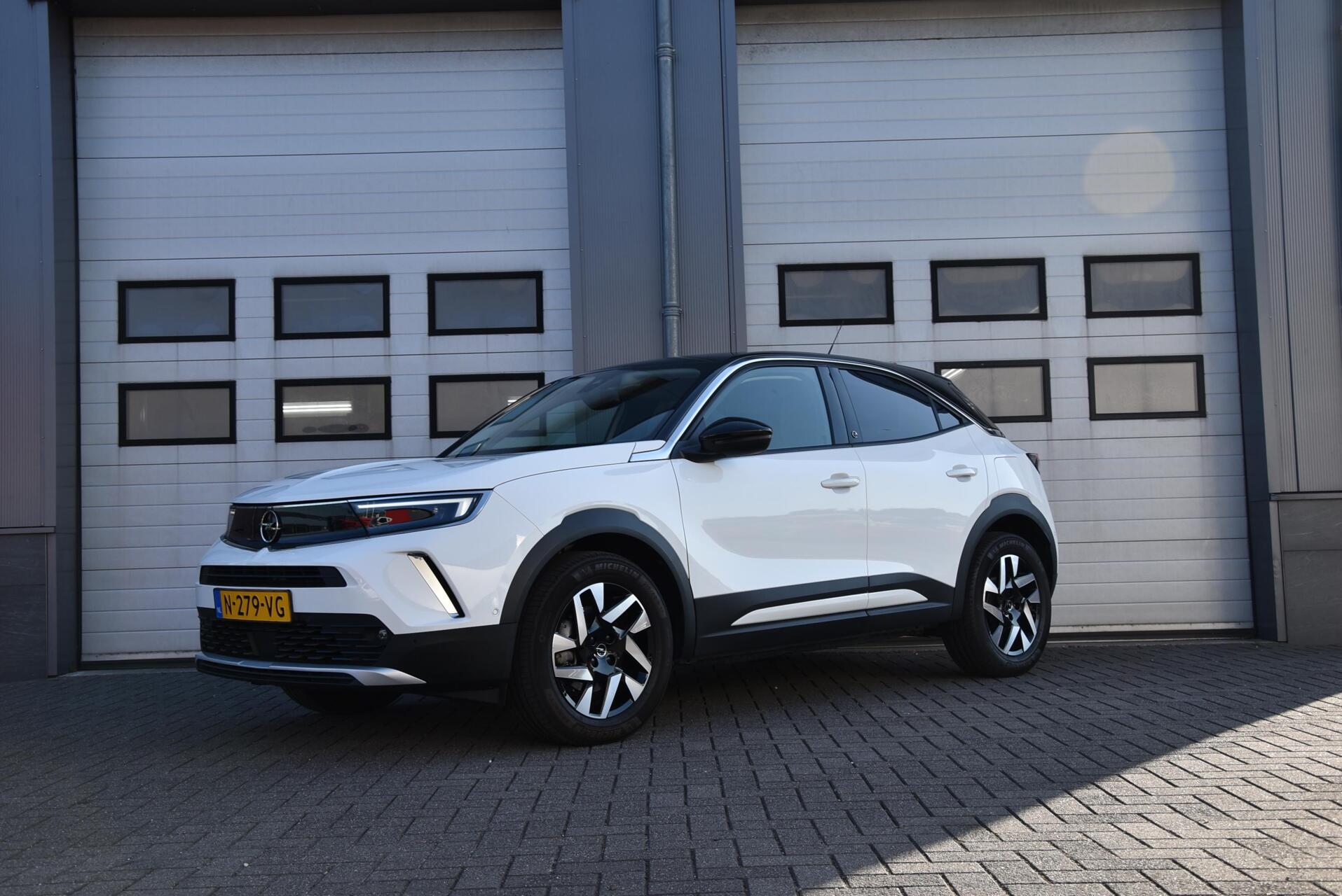 Opel Mokka Business Elegance 50-kWh 11kw bl. 2022 - voorkant