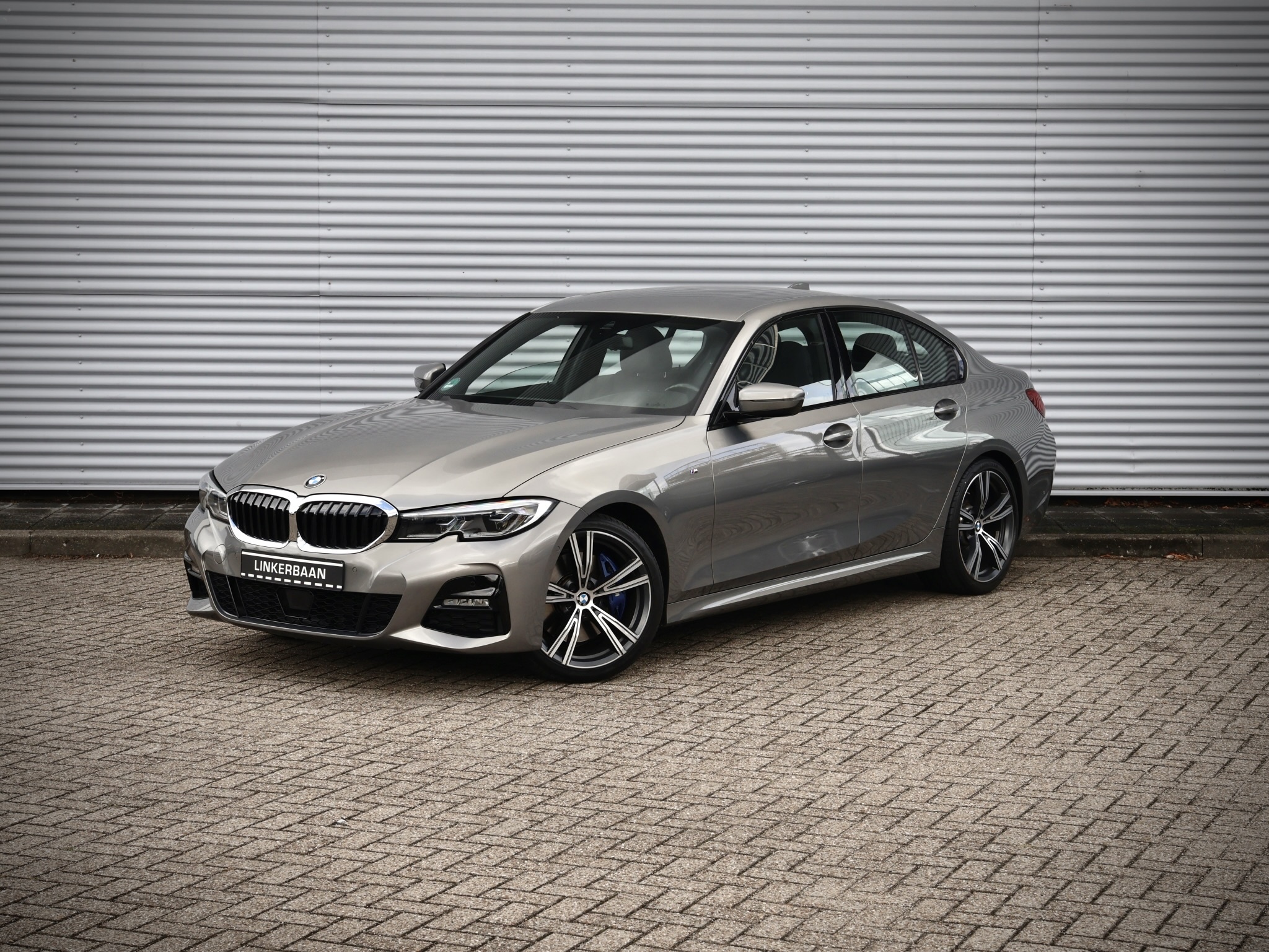 Foto van BMW 330i