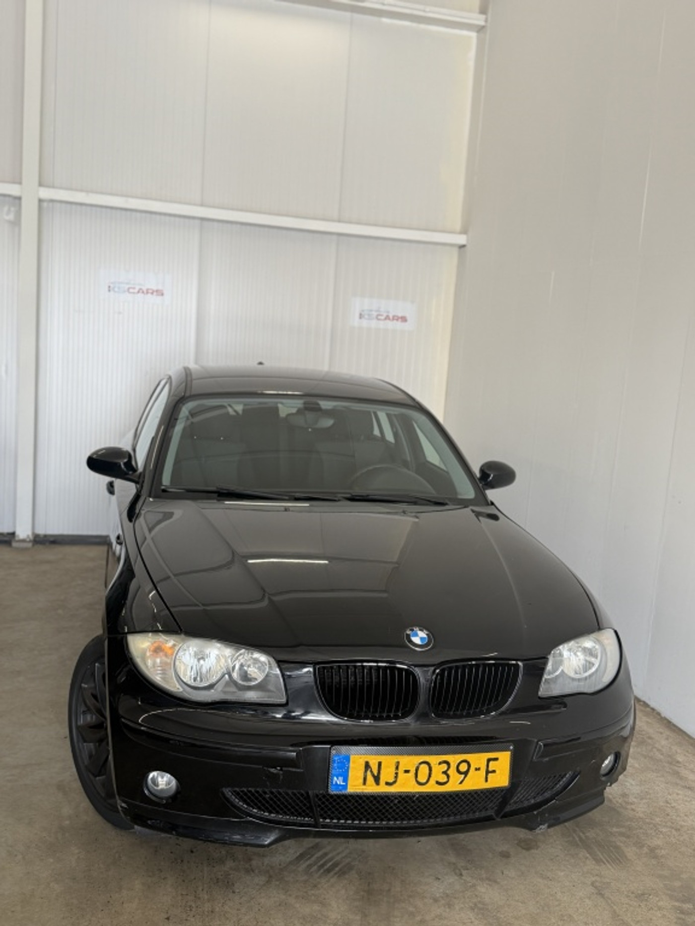 BMW 1er Reihe 118i | Sportieve uitvoering en geluid ! 2005 - voorkant