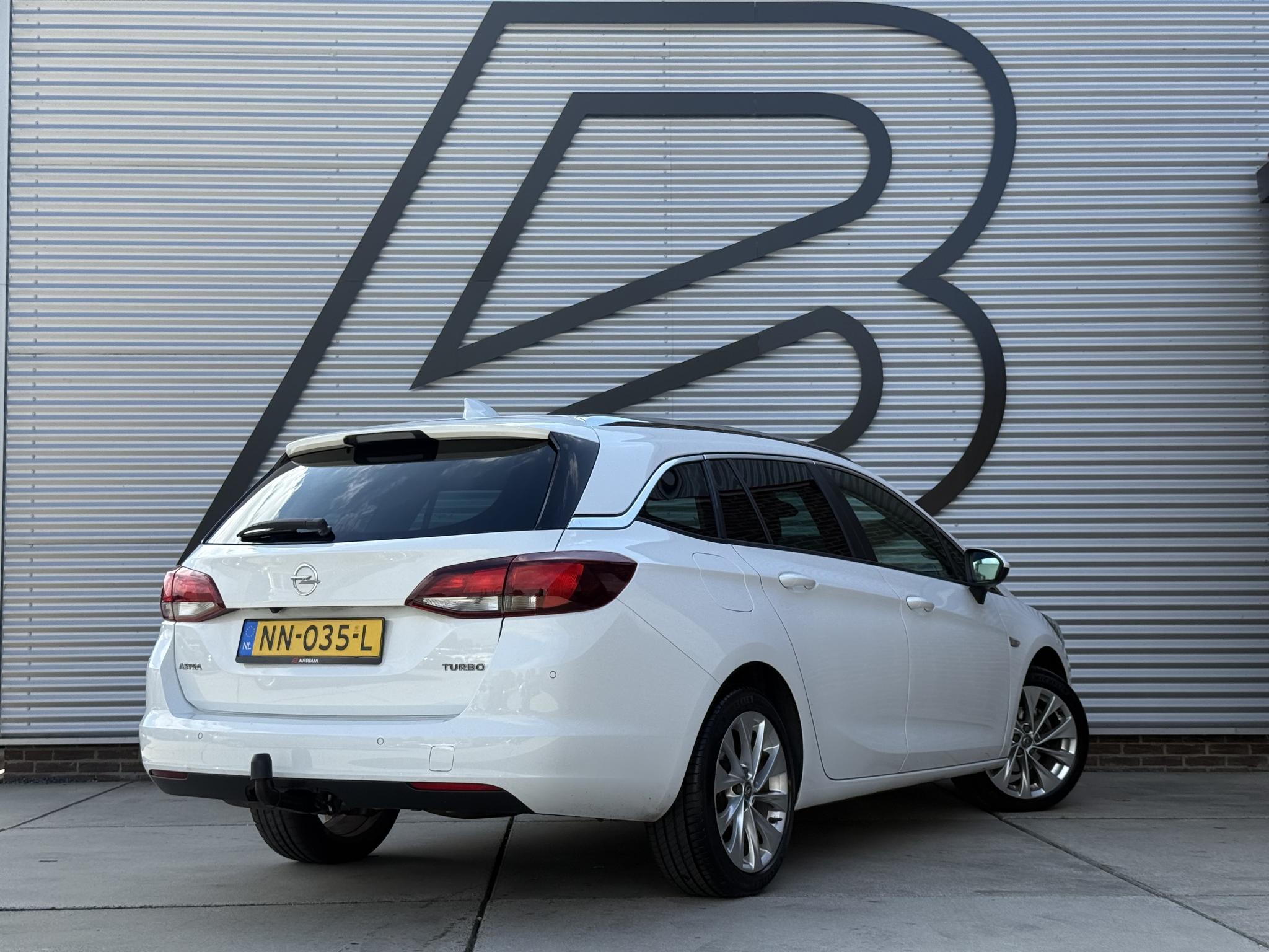 Foto van Opel Astra Sports Tourer