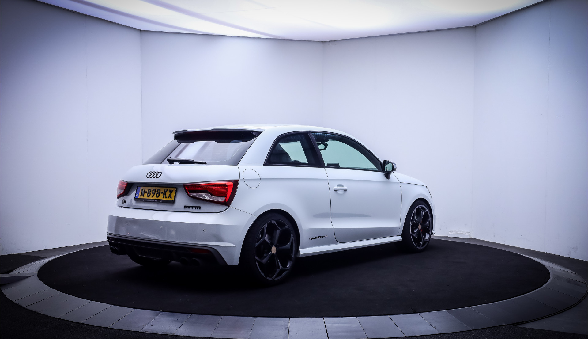 Foto van Audi S1