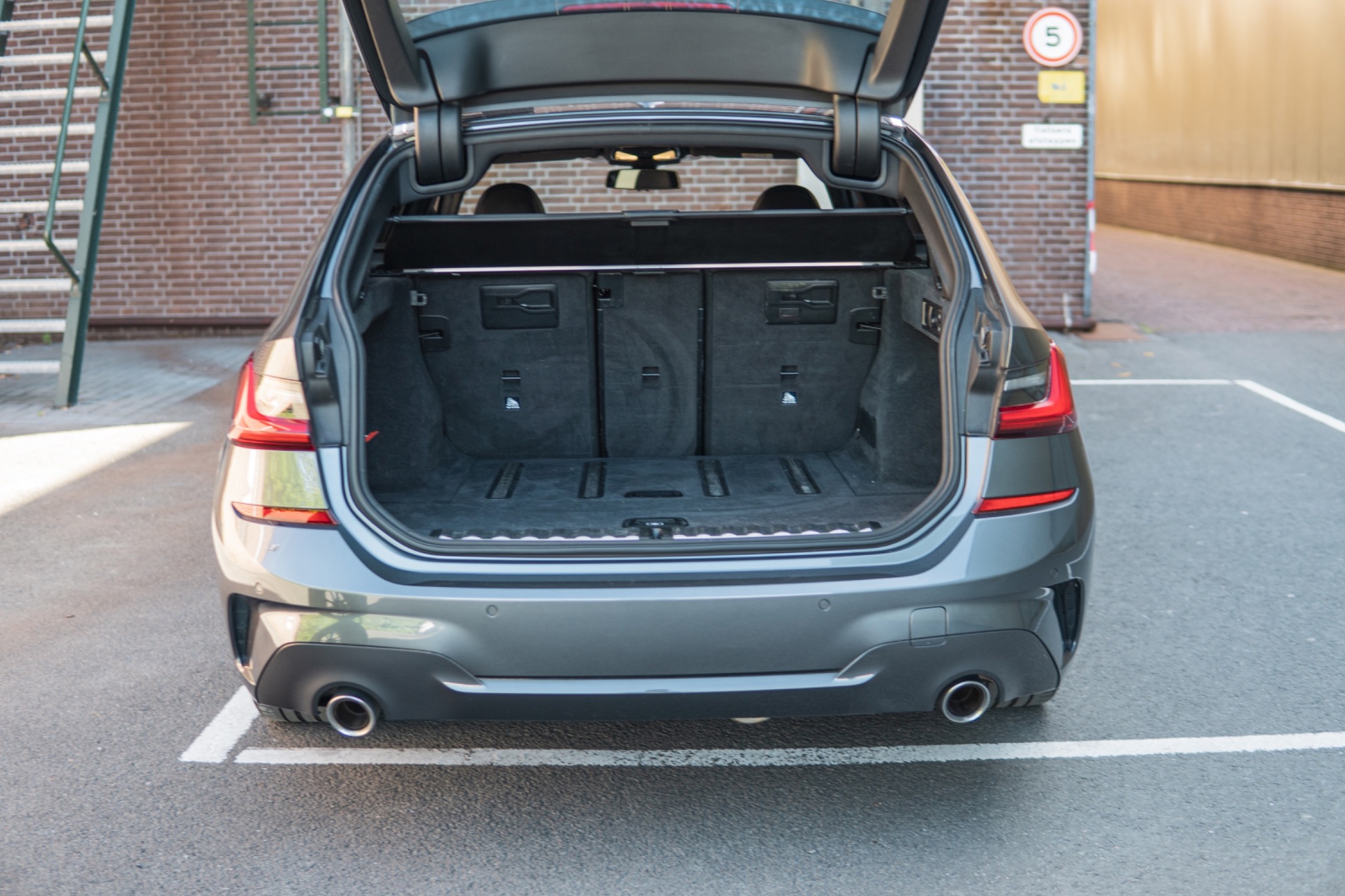 Foto van BMW 330i