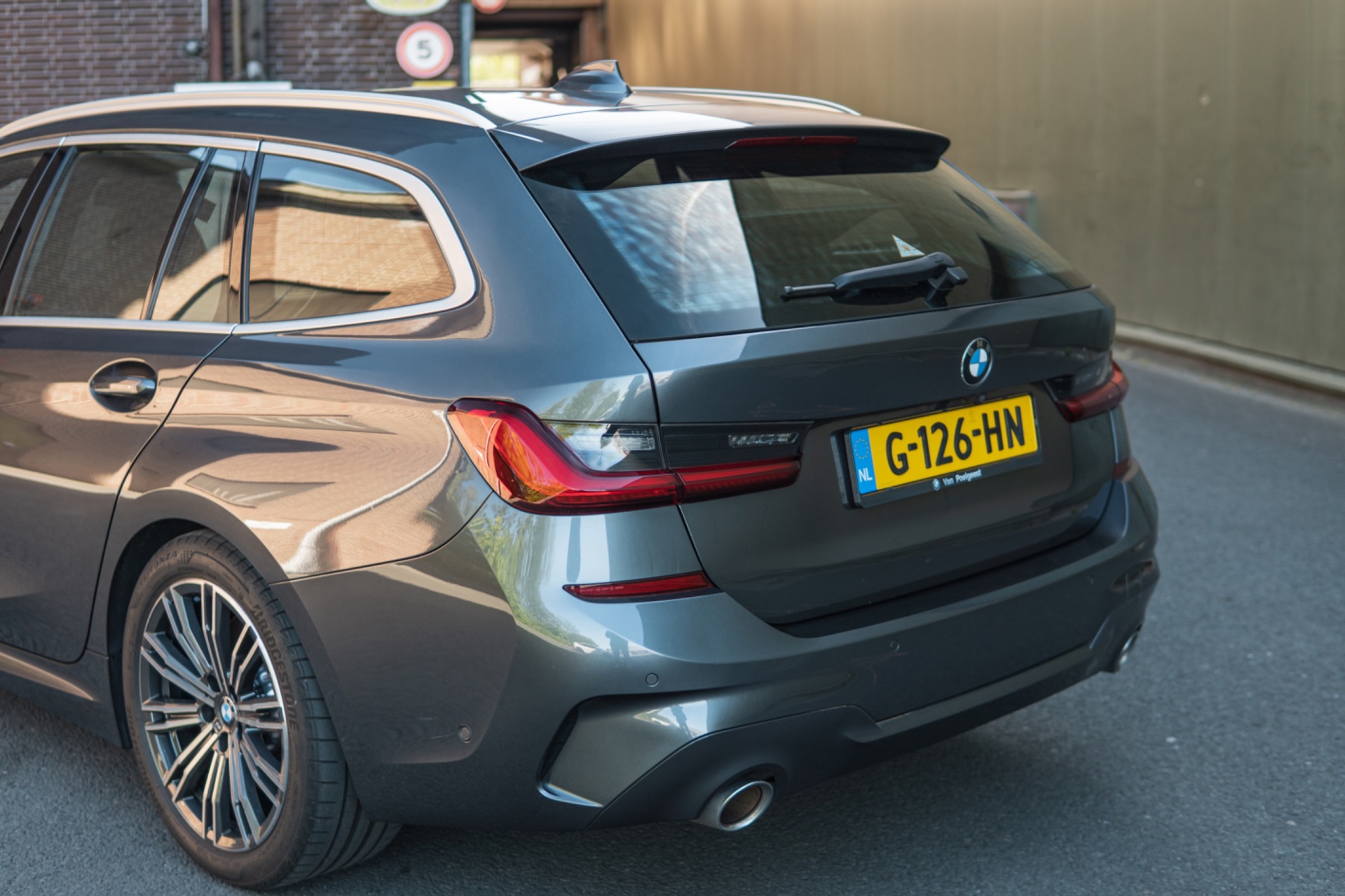 Foto van BMW 330i