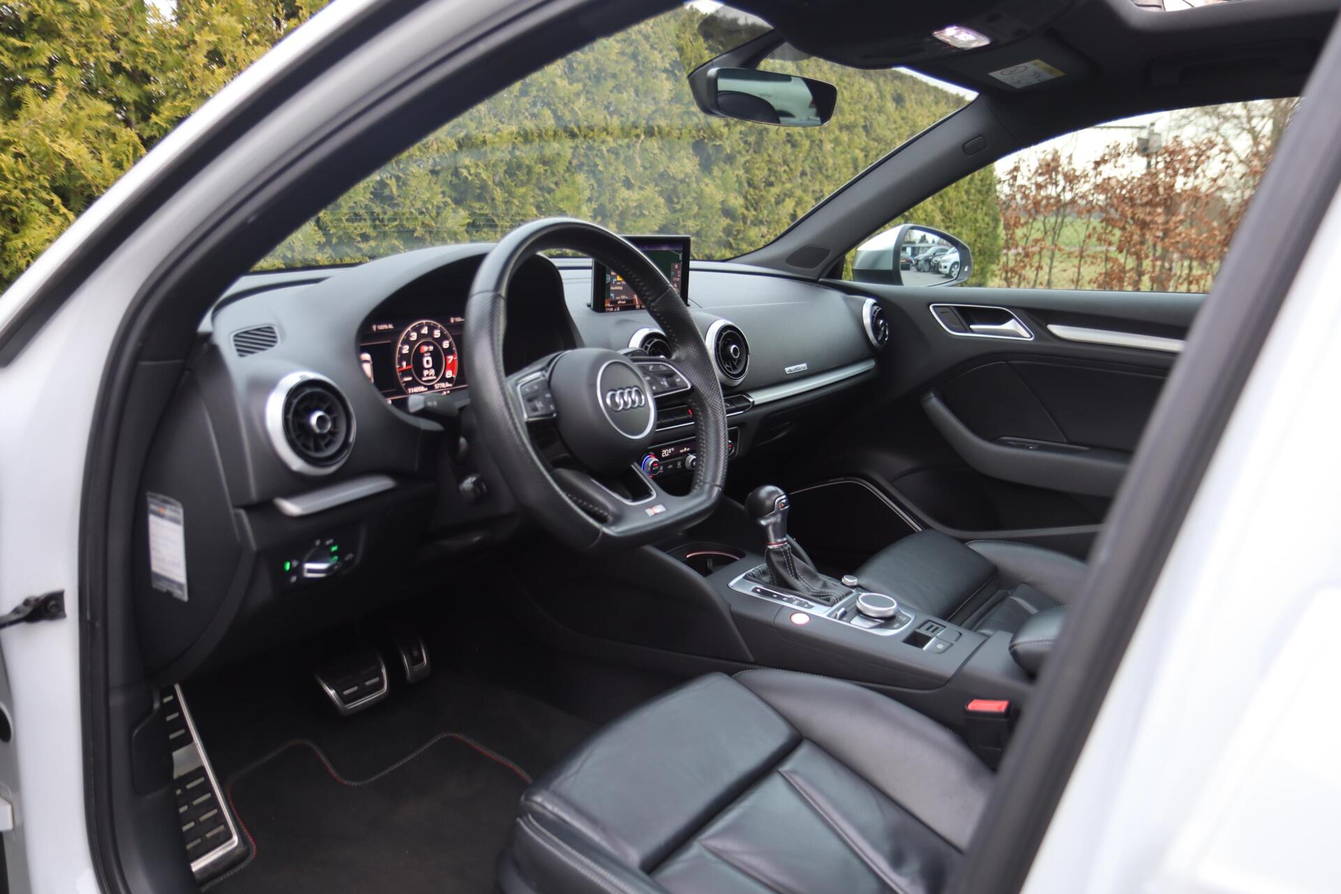 Foto van Audi S3 Sportback