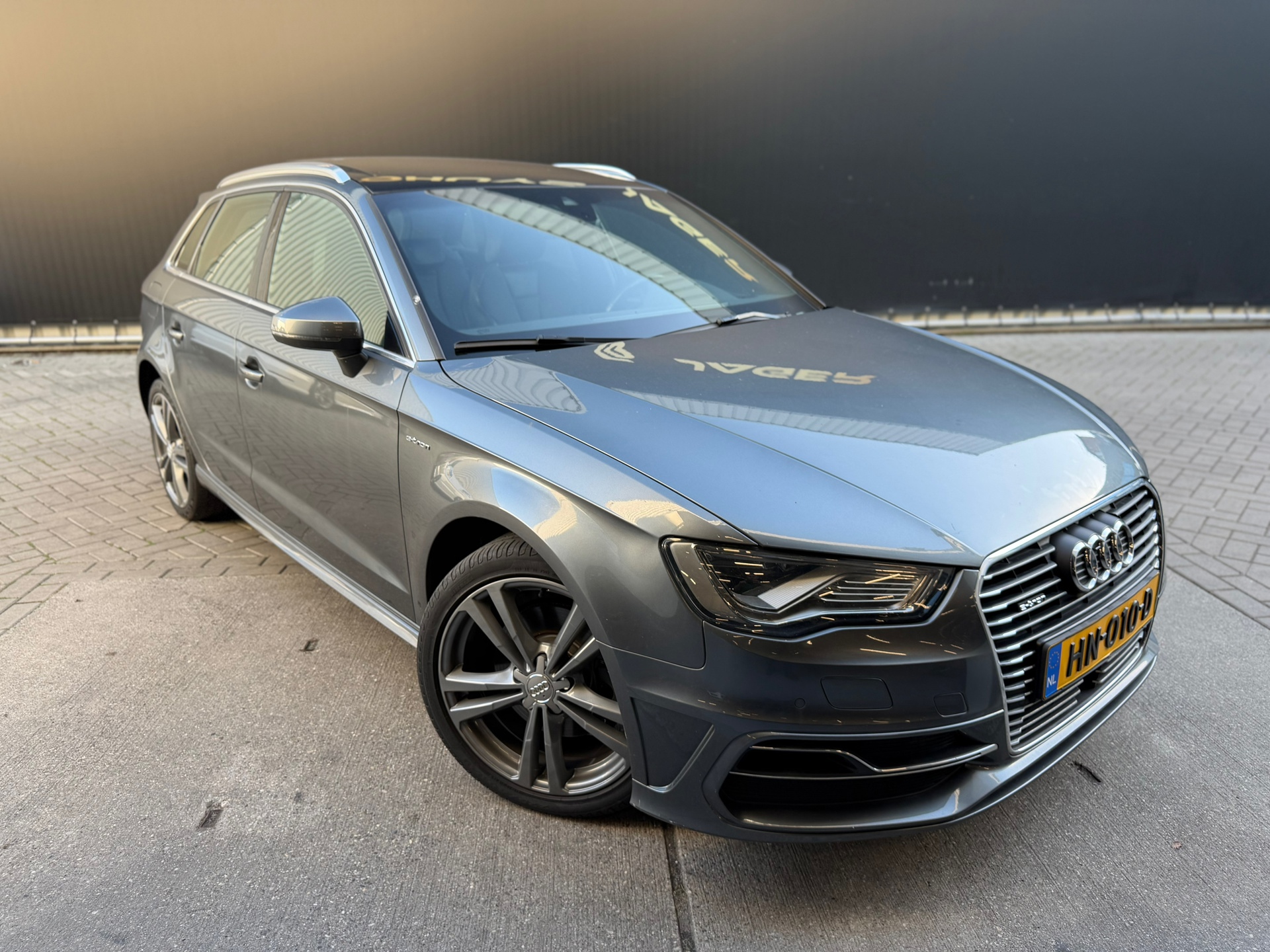 Foto van Audi A3 Sportback E-tron