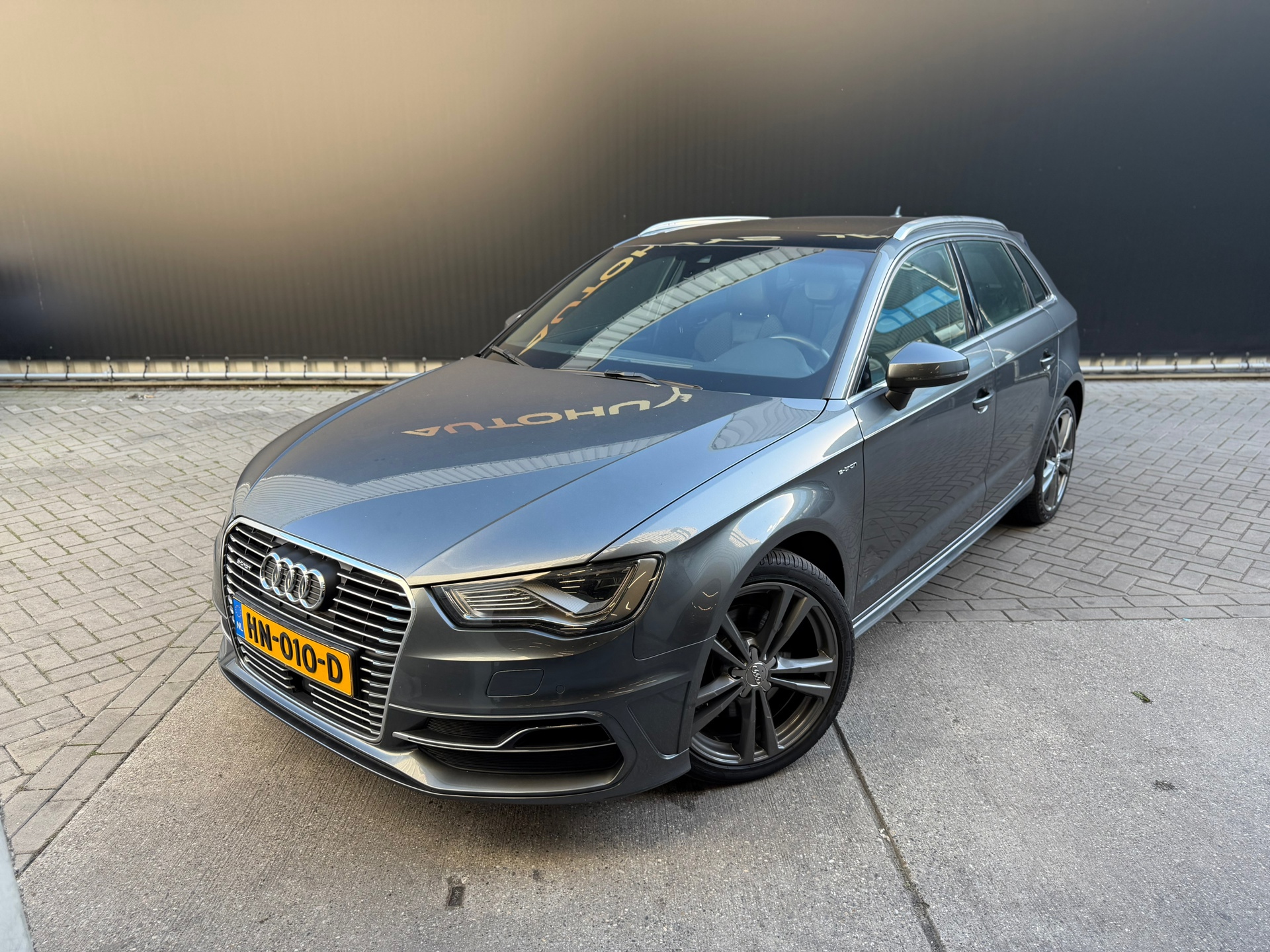Foto van Audi A3 Sportback E-tron
