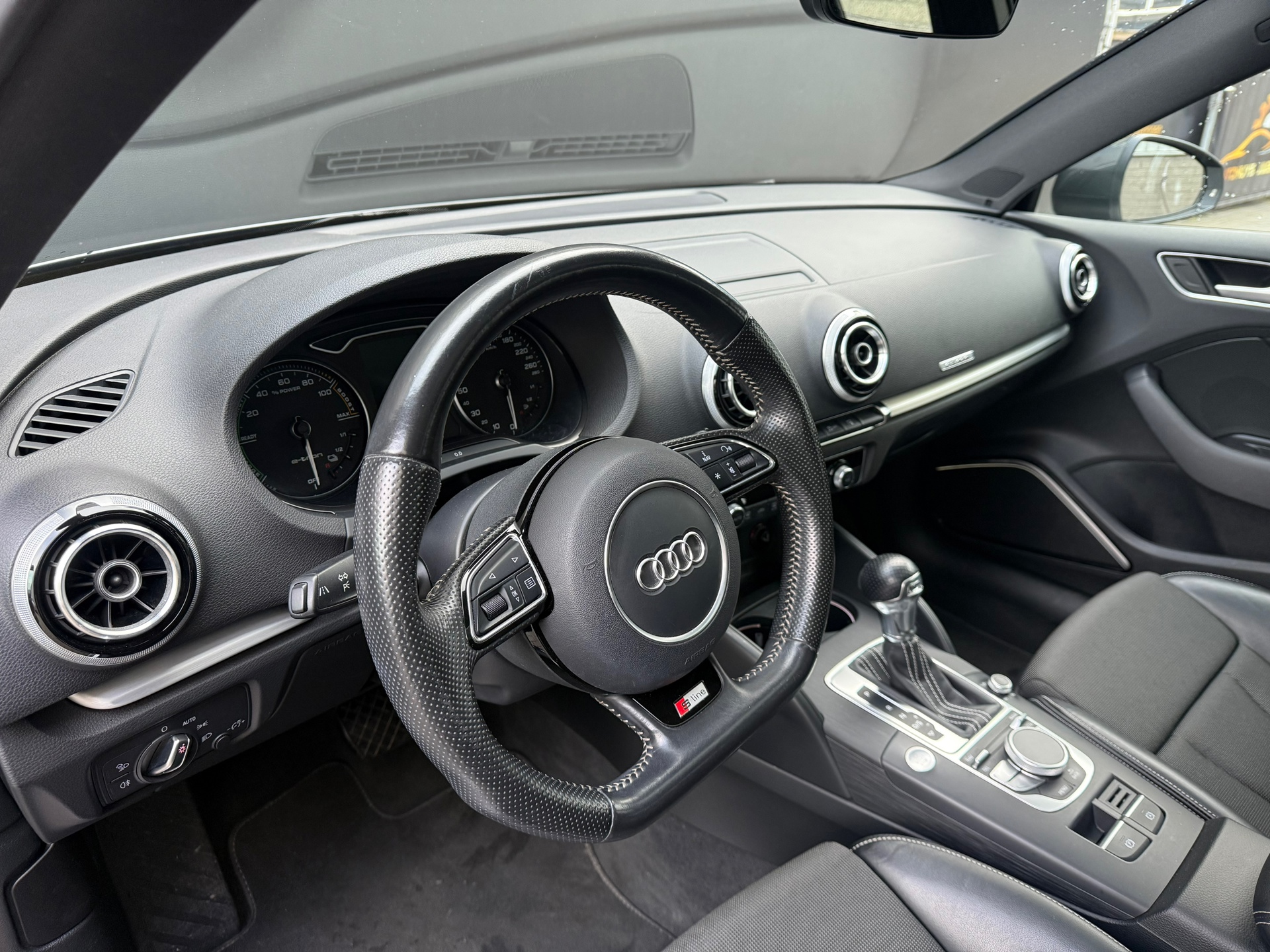 Foto van Audi A3 Sportback E-tron