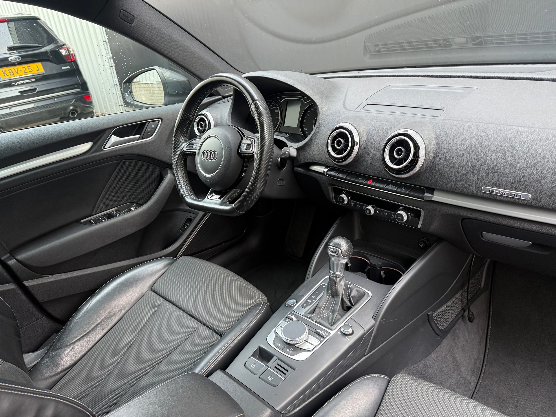 Foto van Audi A3 Sportback E-tron