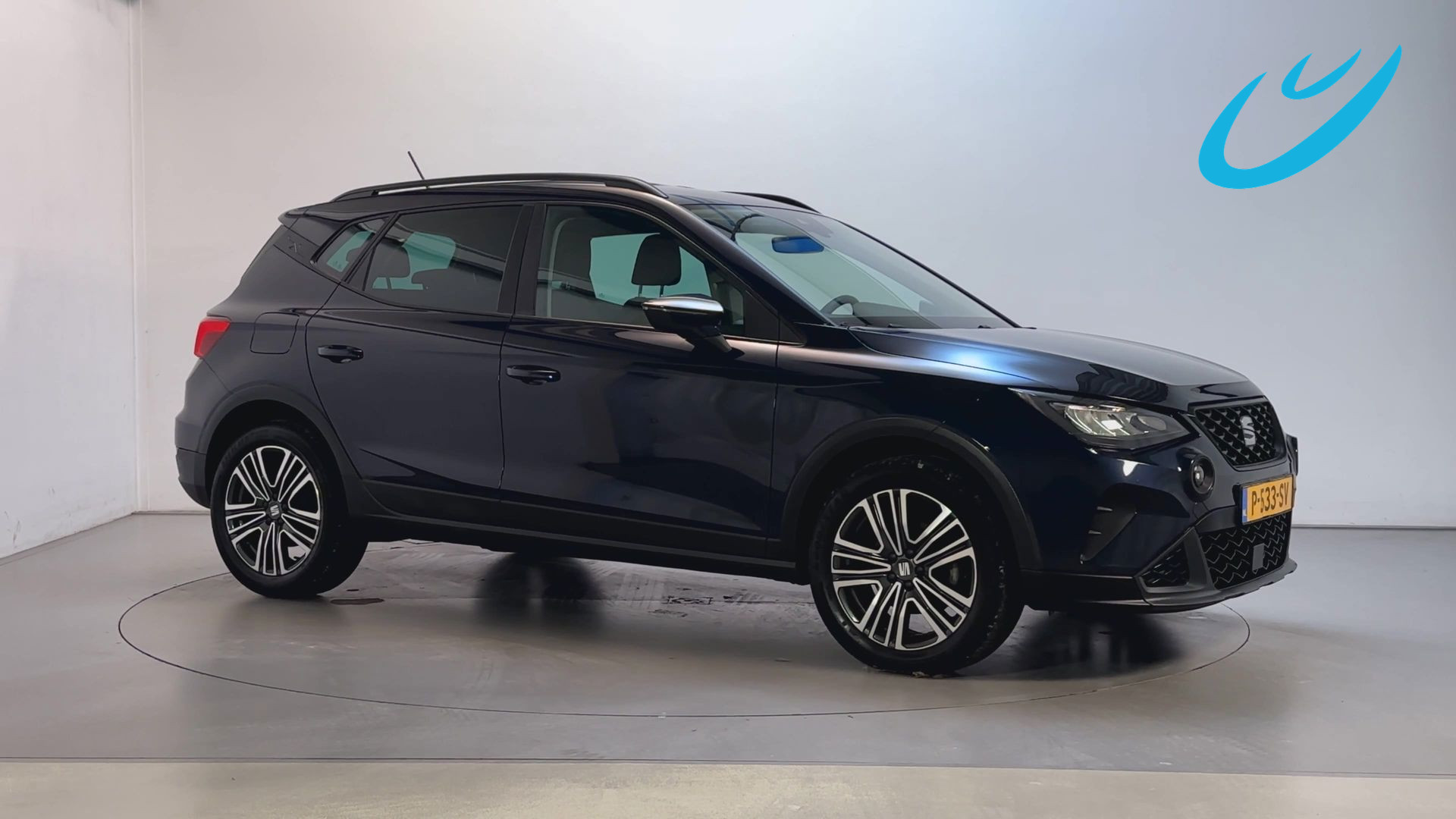 Seat Arona 1.0 TSI Style Business Intense Stoelverwarming Navigatie Parkeersensoren App-Connect 2022 - voorkant