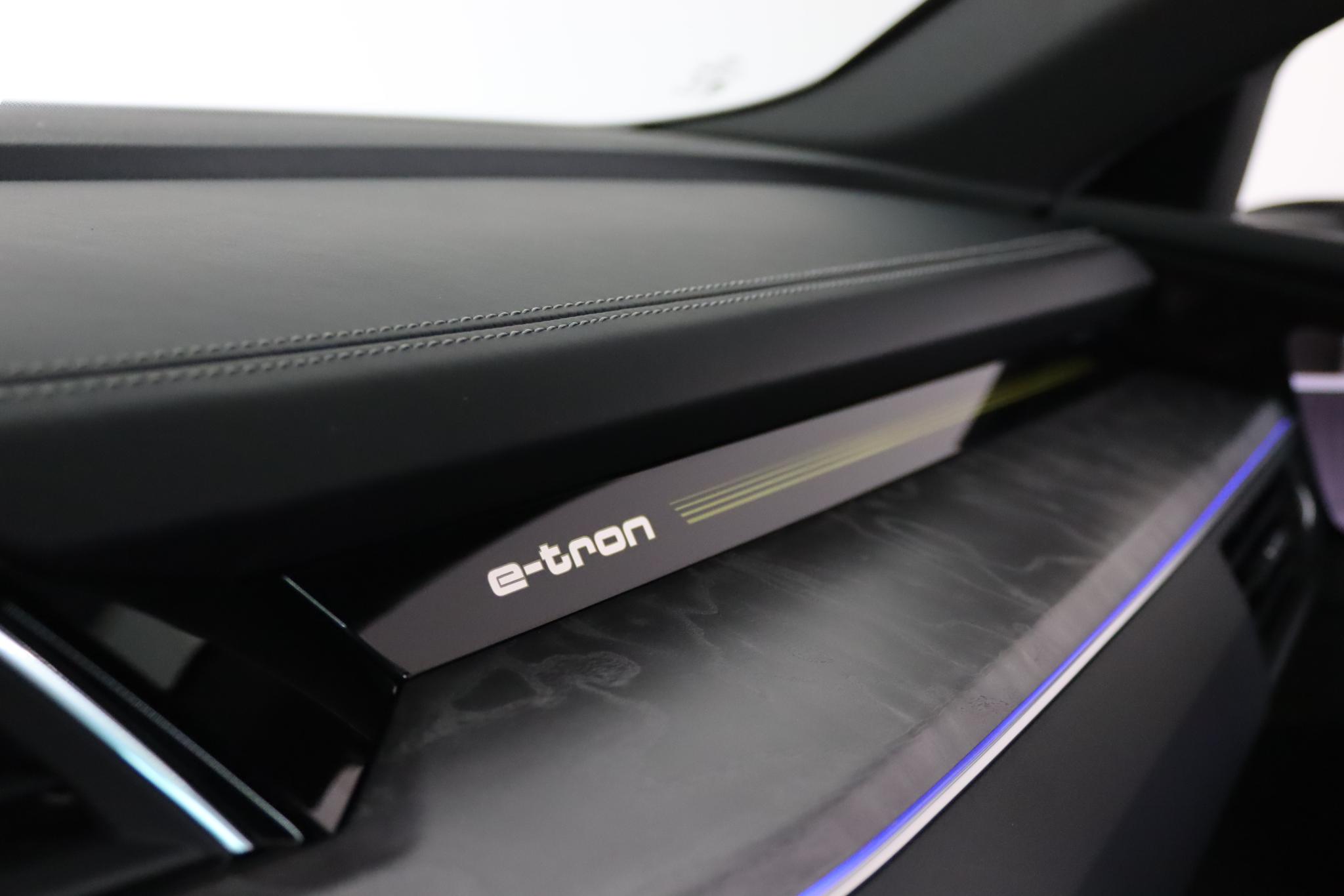 Foto van Audi E-tron