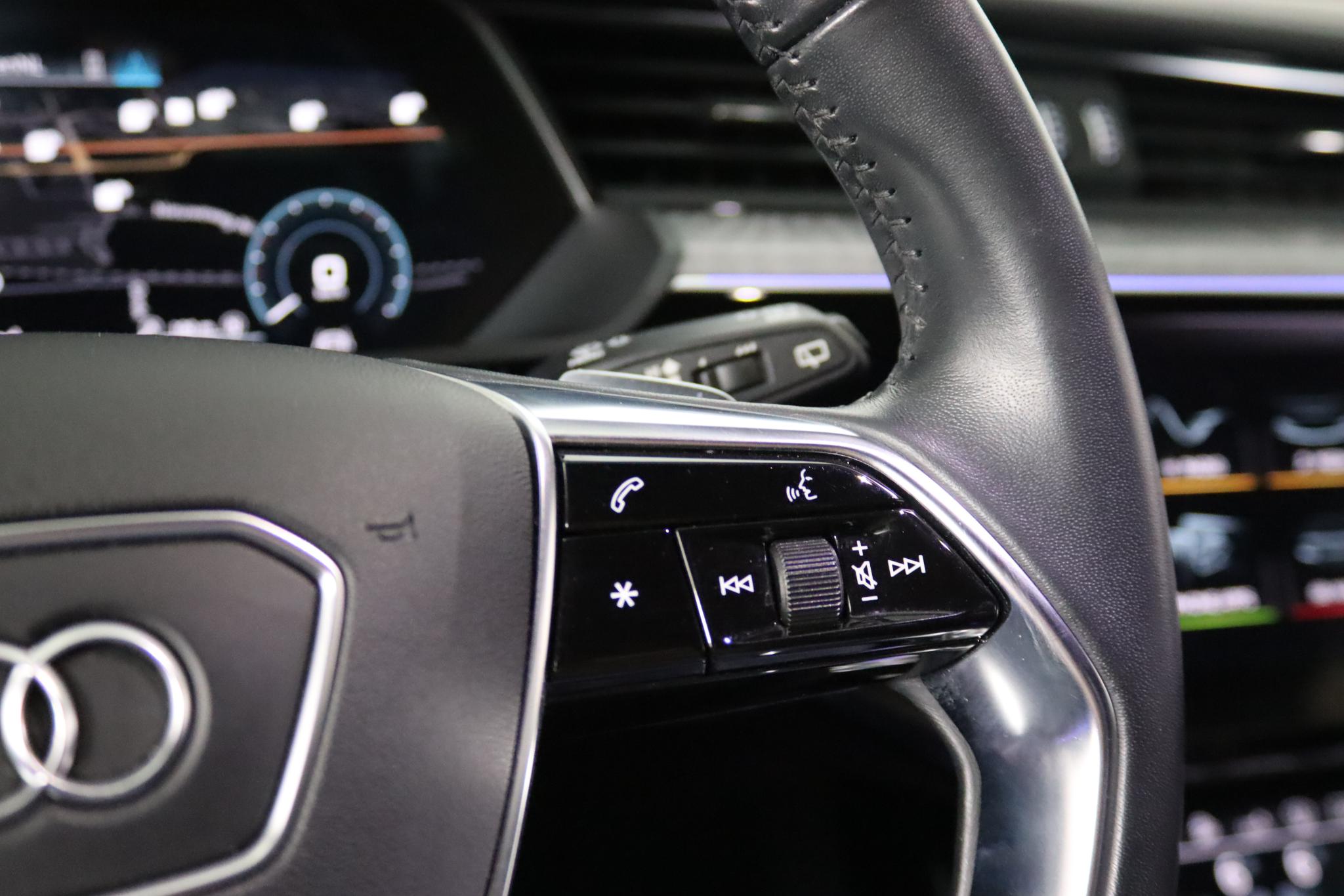 Foto van Audi E-tron