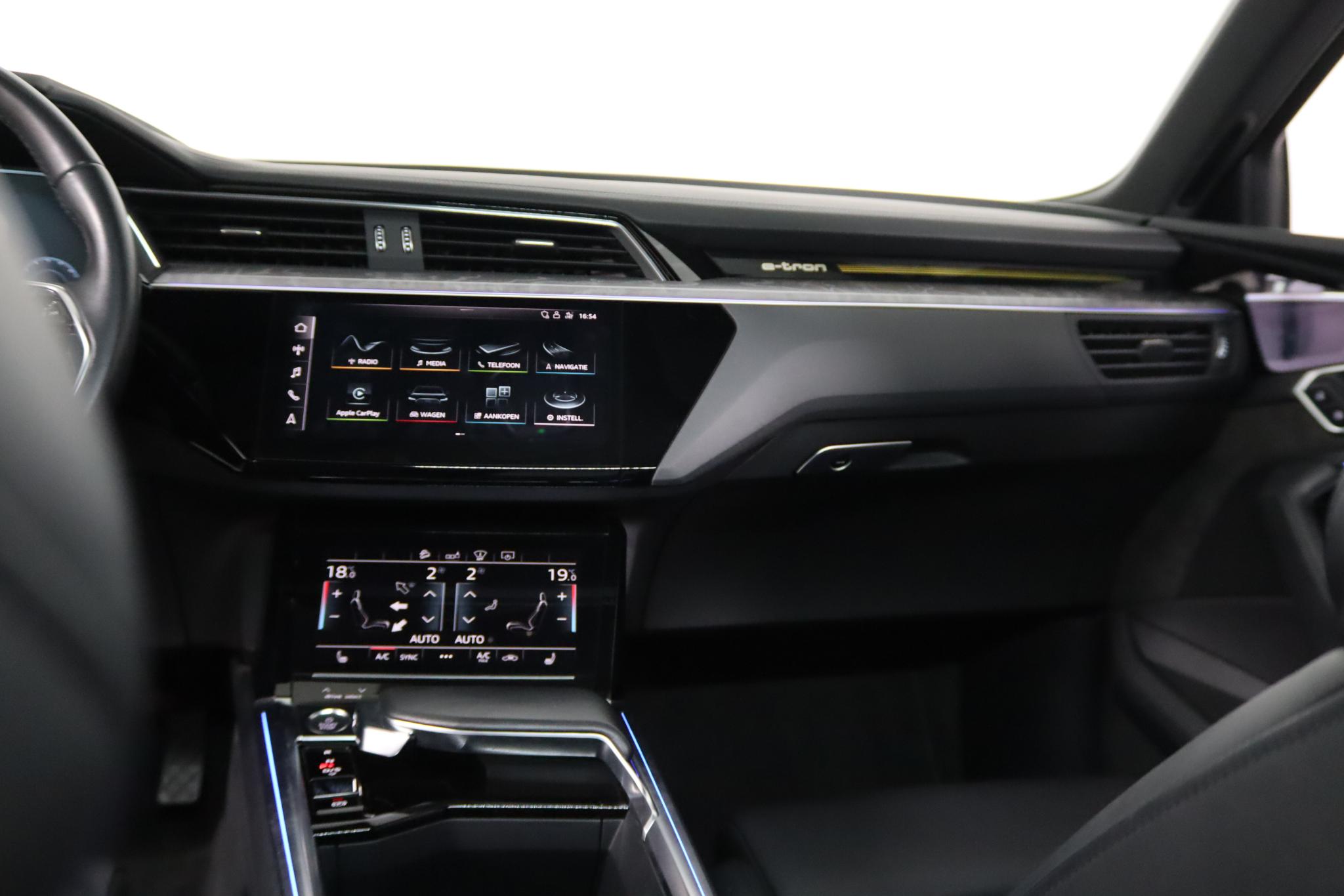 Foto van Audi E-tron