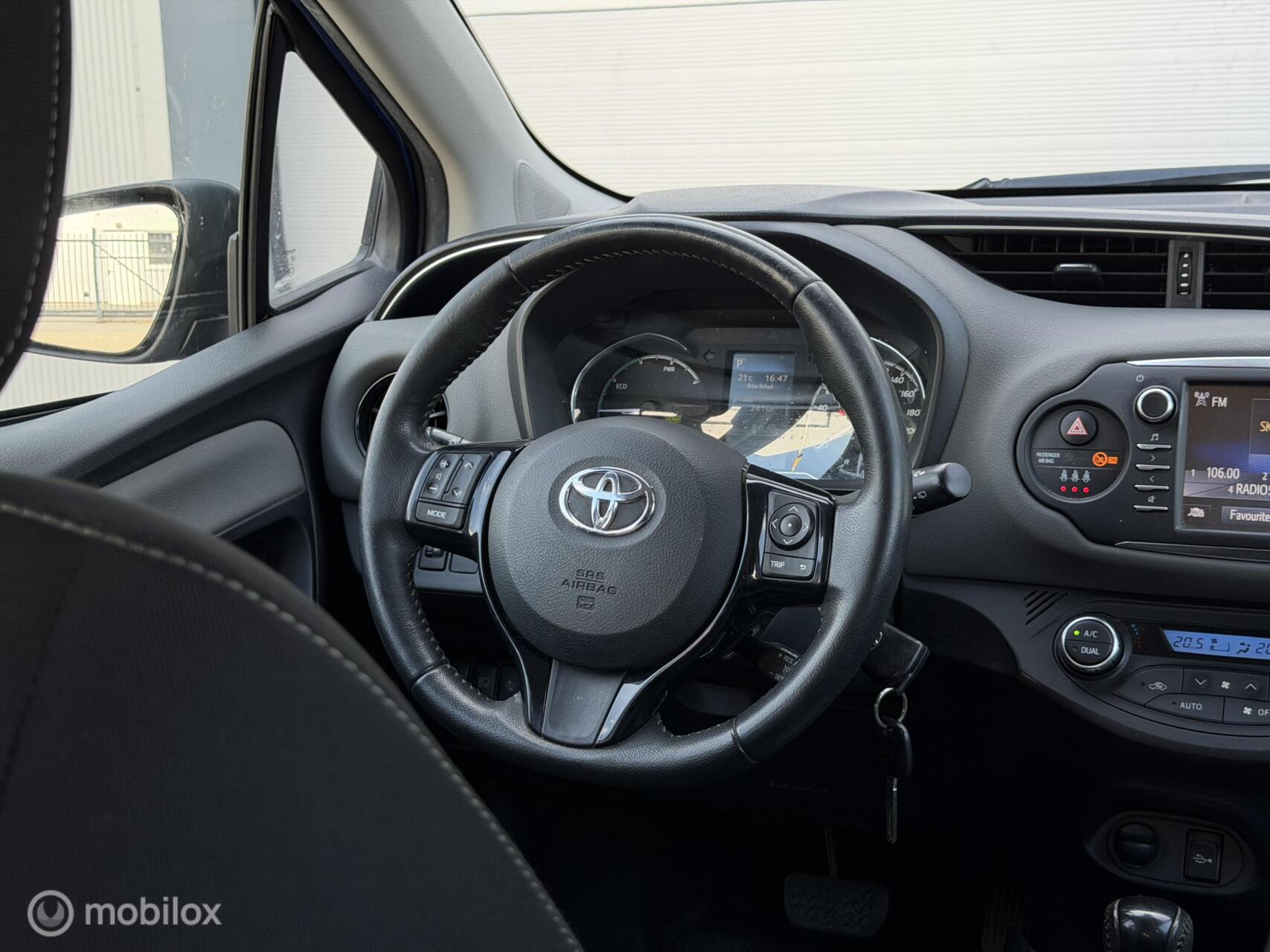 Foto van Toyota Toyota Yaris Hybrid