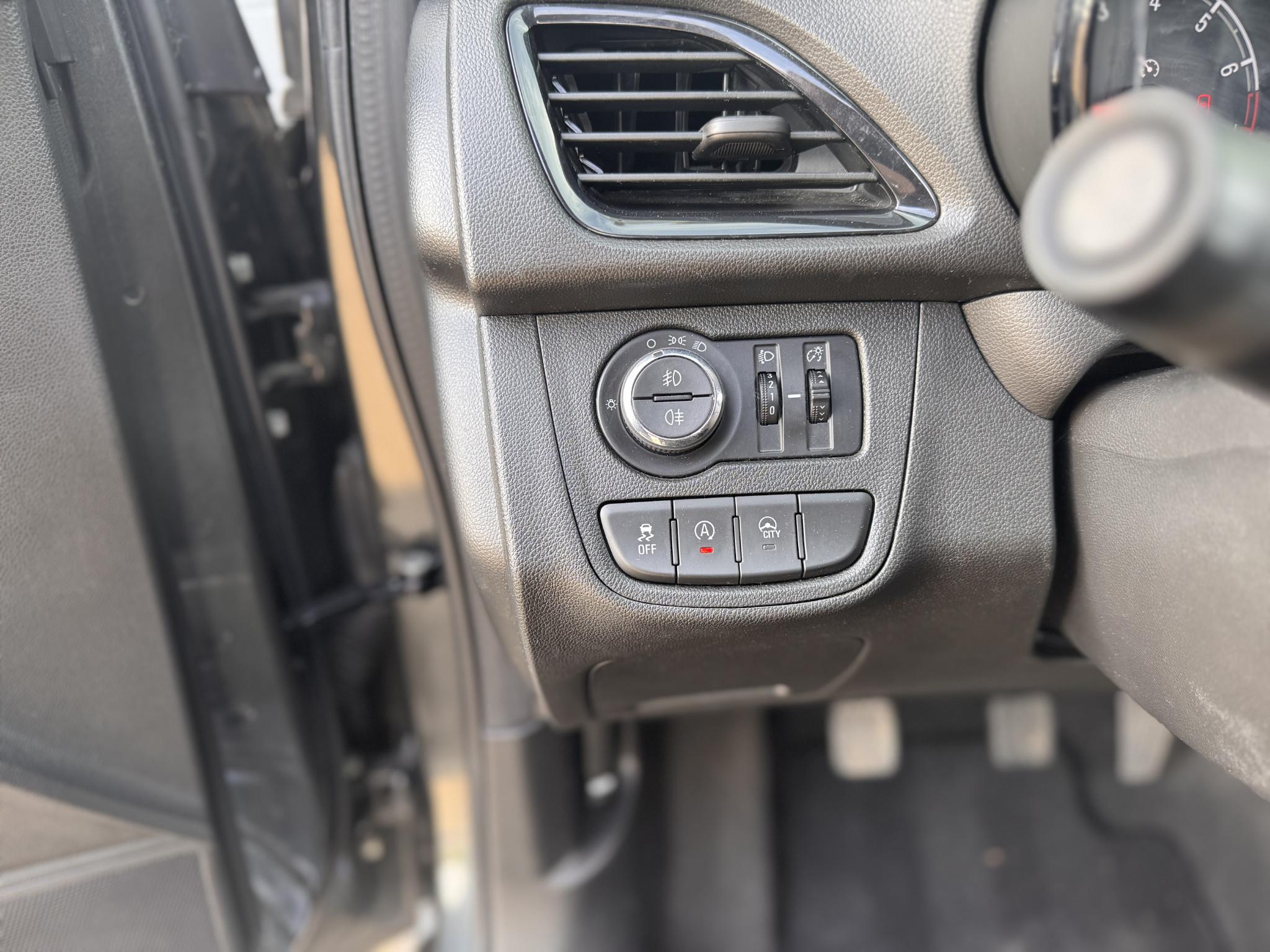 Foto van Opel Karl / Viva