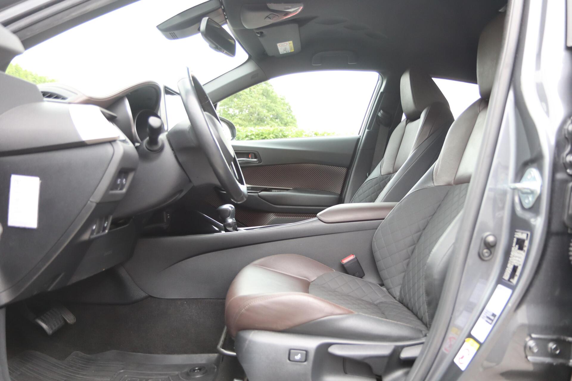 Foto van Toyota Toyota C-hr