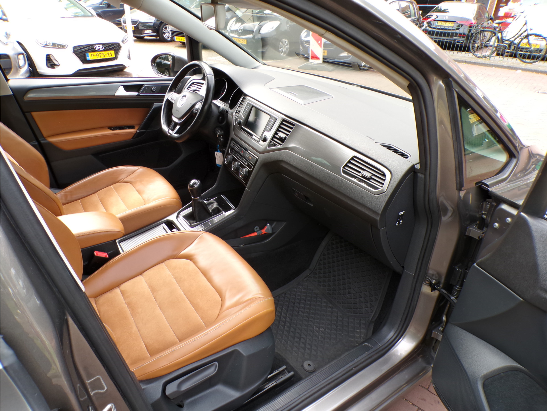 Foto van Volkswagen Golf Sportsvan