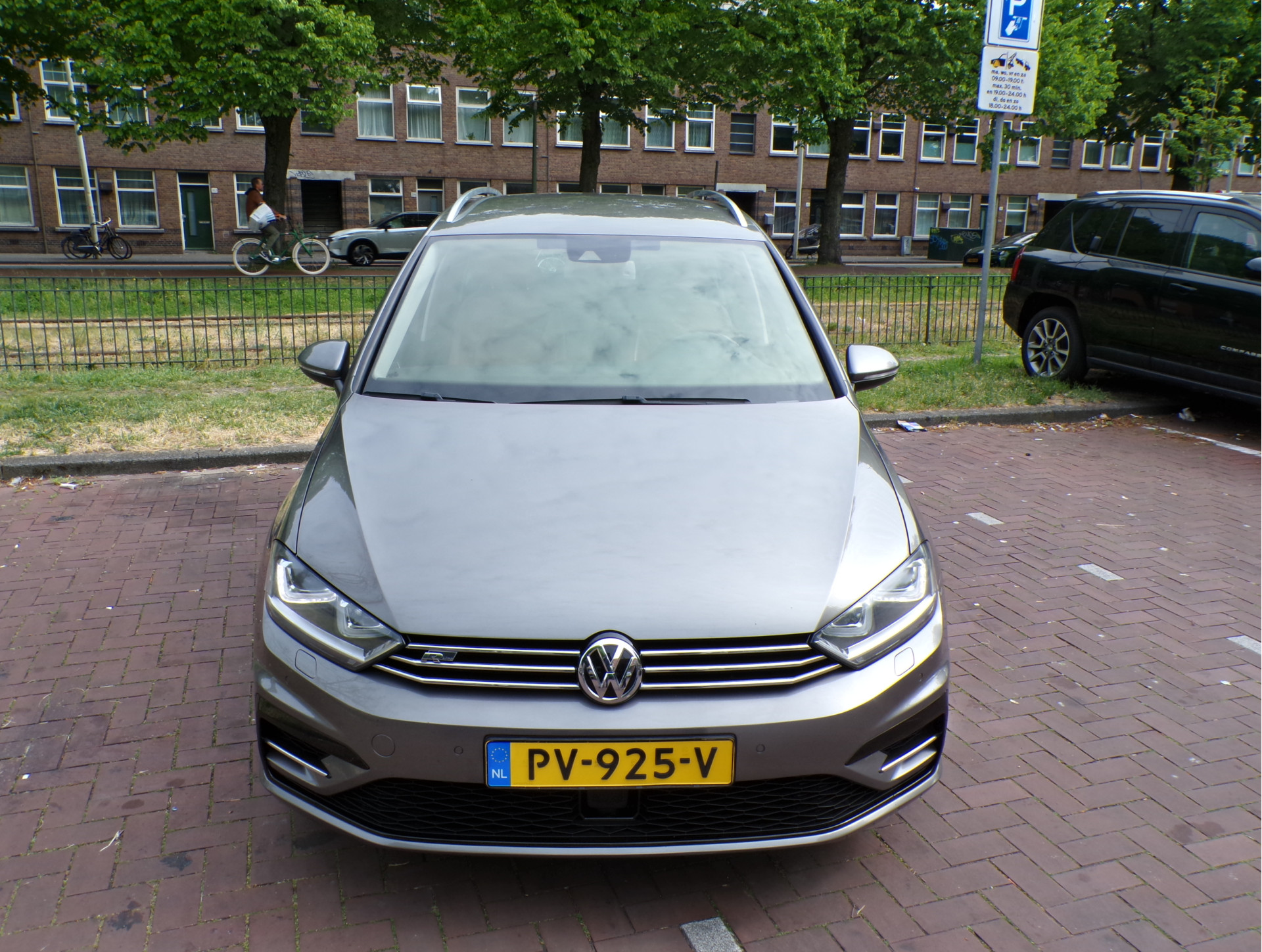 Foto van Volkswagen Golf Sportsvan