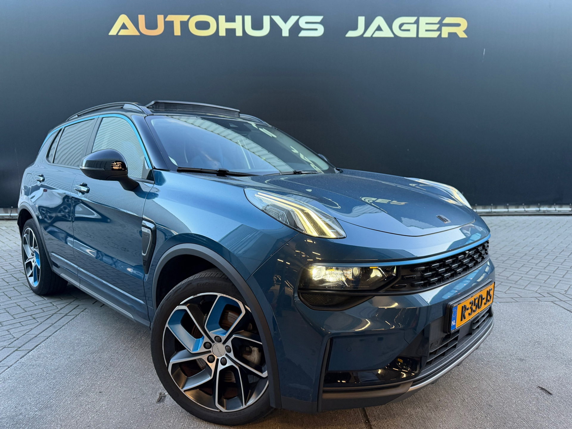Foto van Lynk&co LYNK & Co 01