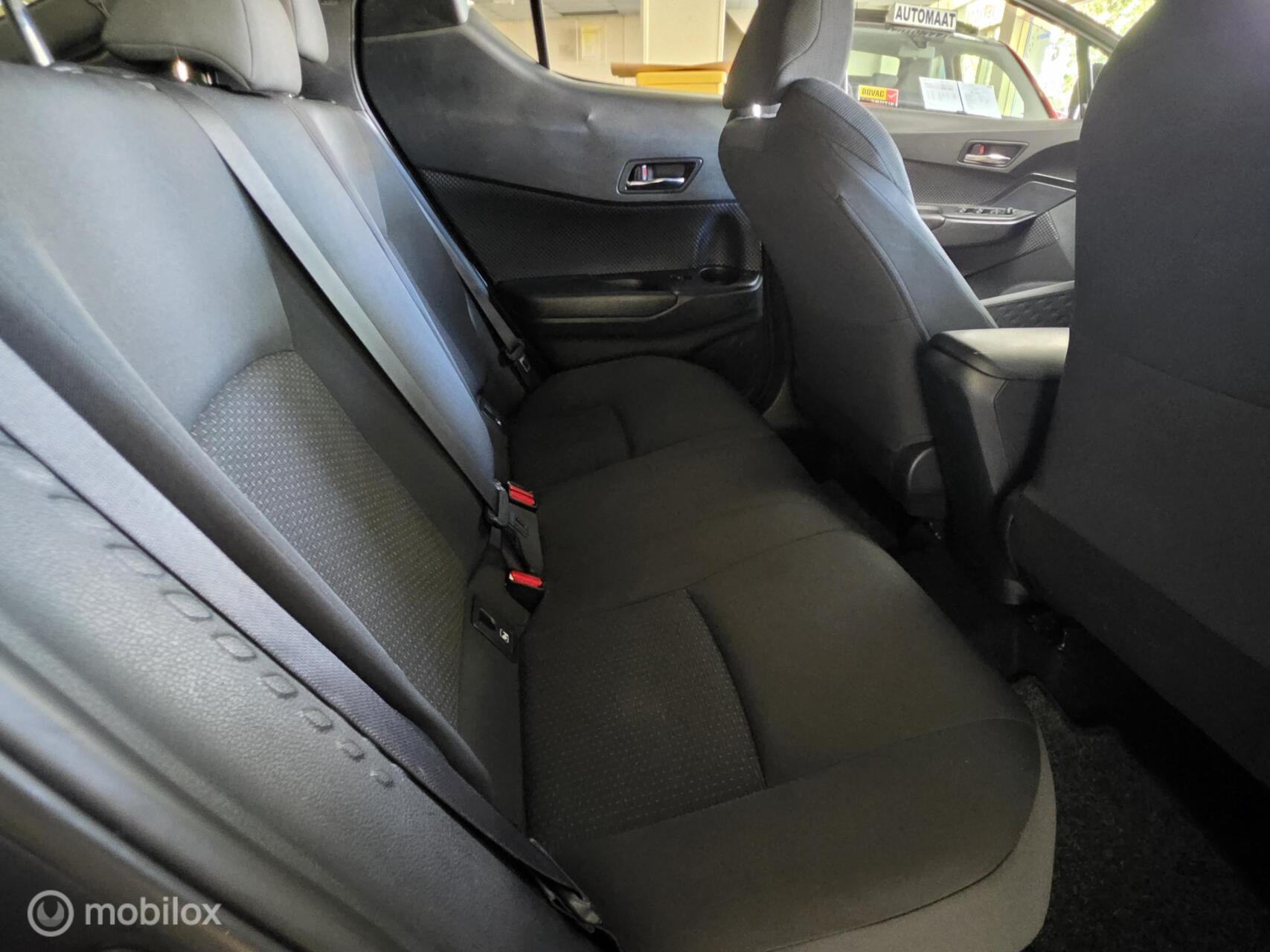 Foto van Toyota Toyota C-hr