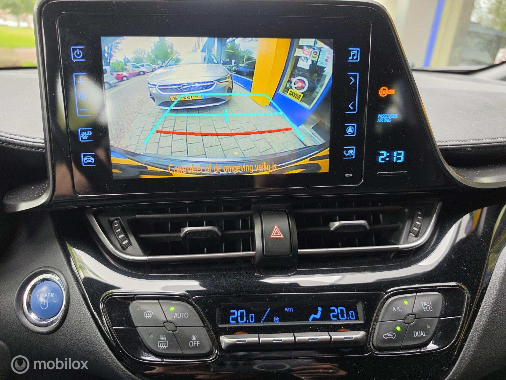 Foto van Toyota Toyota C-hr