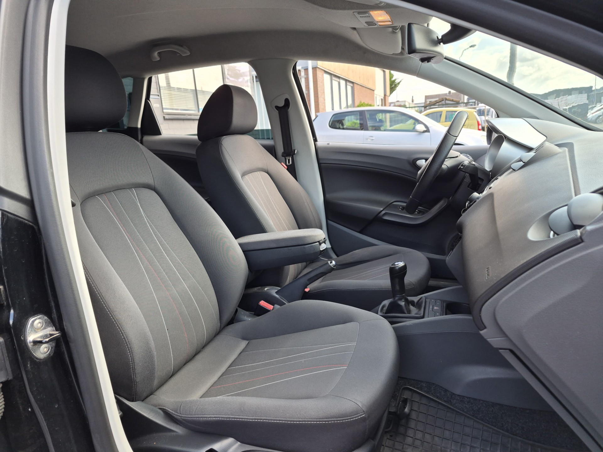 Foto van Seat Ibiza ST