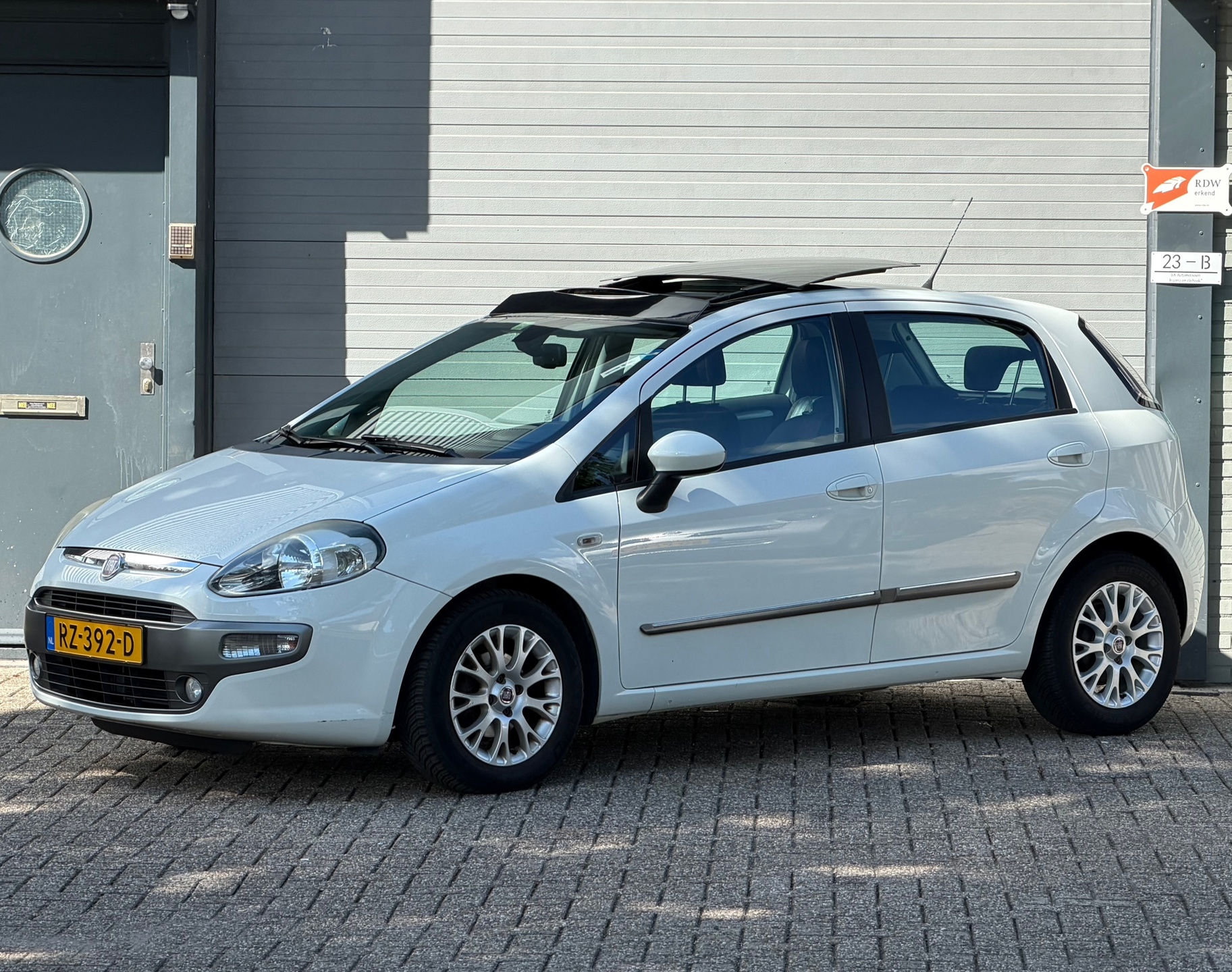Fiat Fiat Punto 1.4-16V Multiair Racing 2012 - voorkant