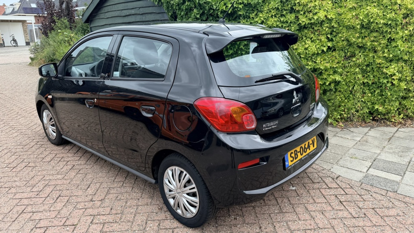 Foto van Mitsubishi Mitsubishi Space Star