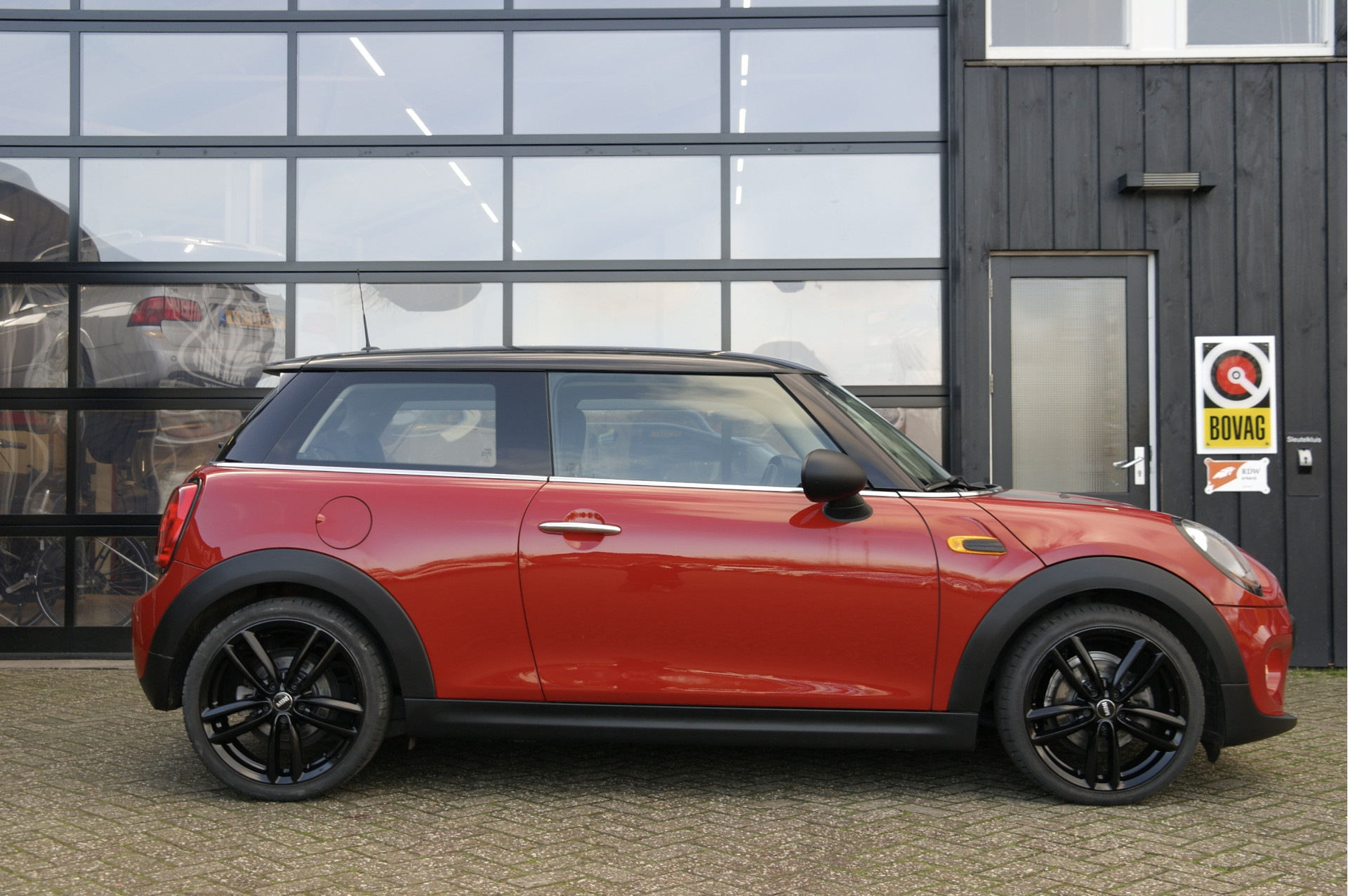 Foto van Mini One