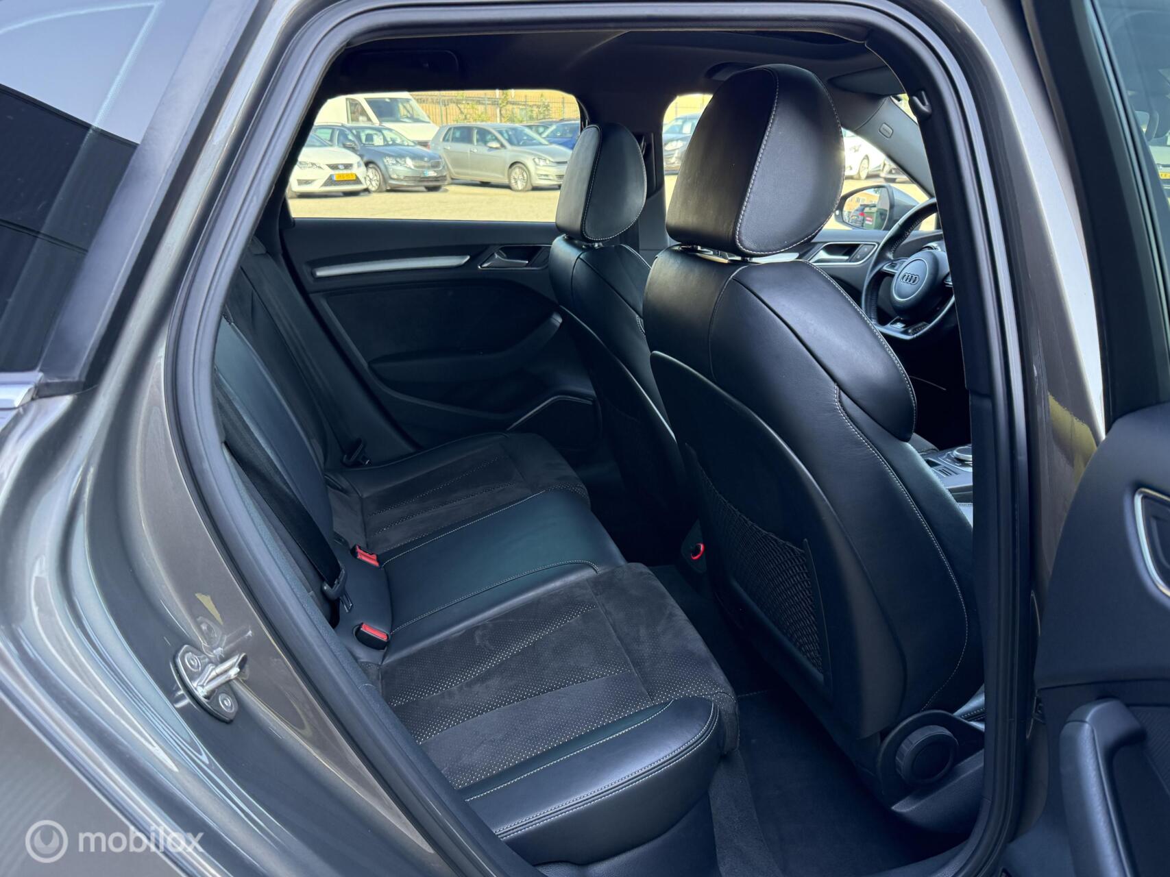 Foto van Audi A3 Sportback E-tron