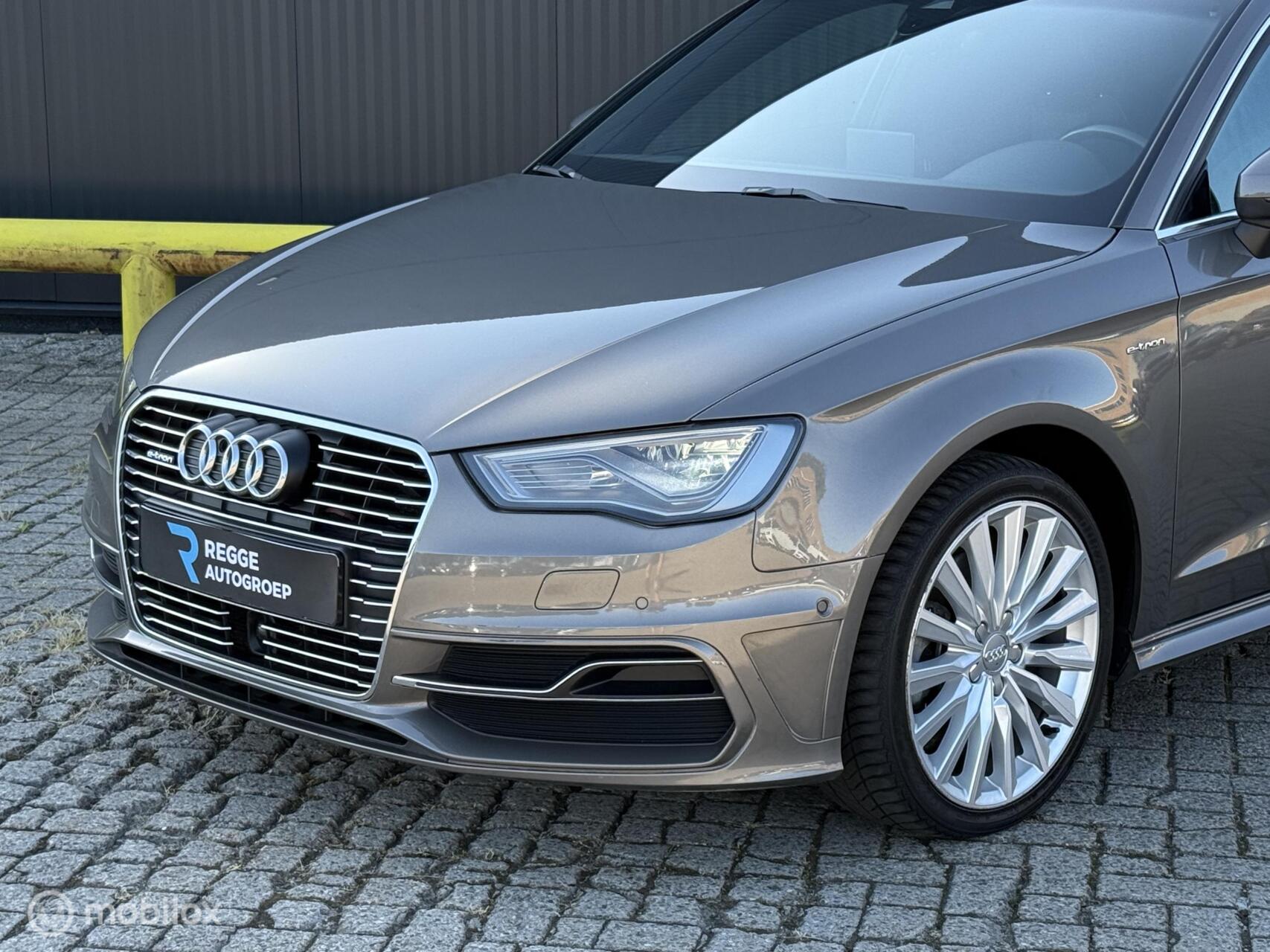 Foto van Audi A3 Sportback E-tron