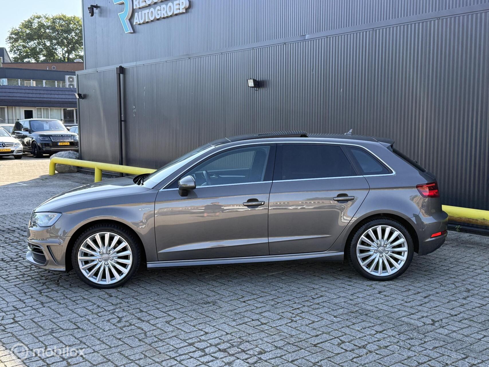 Foto van Audi A3 Sportback E-tron