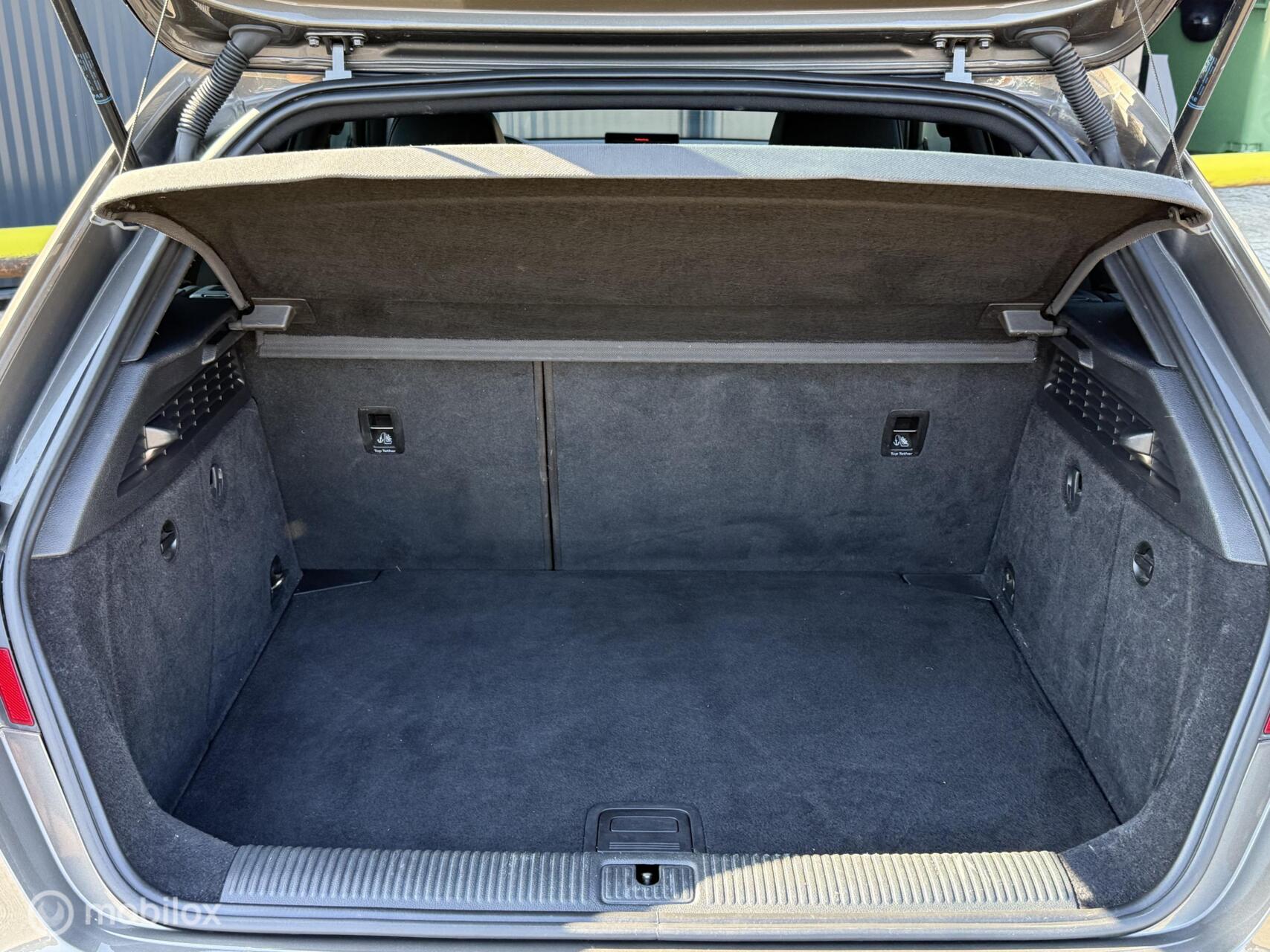 Foto van Audi A3 Sportback E-tron