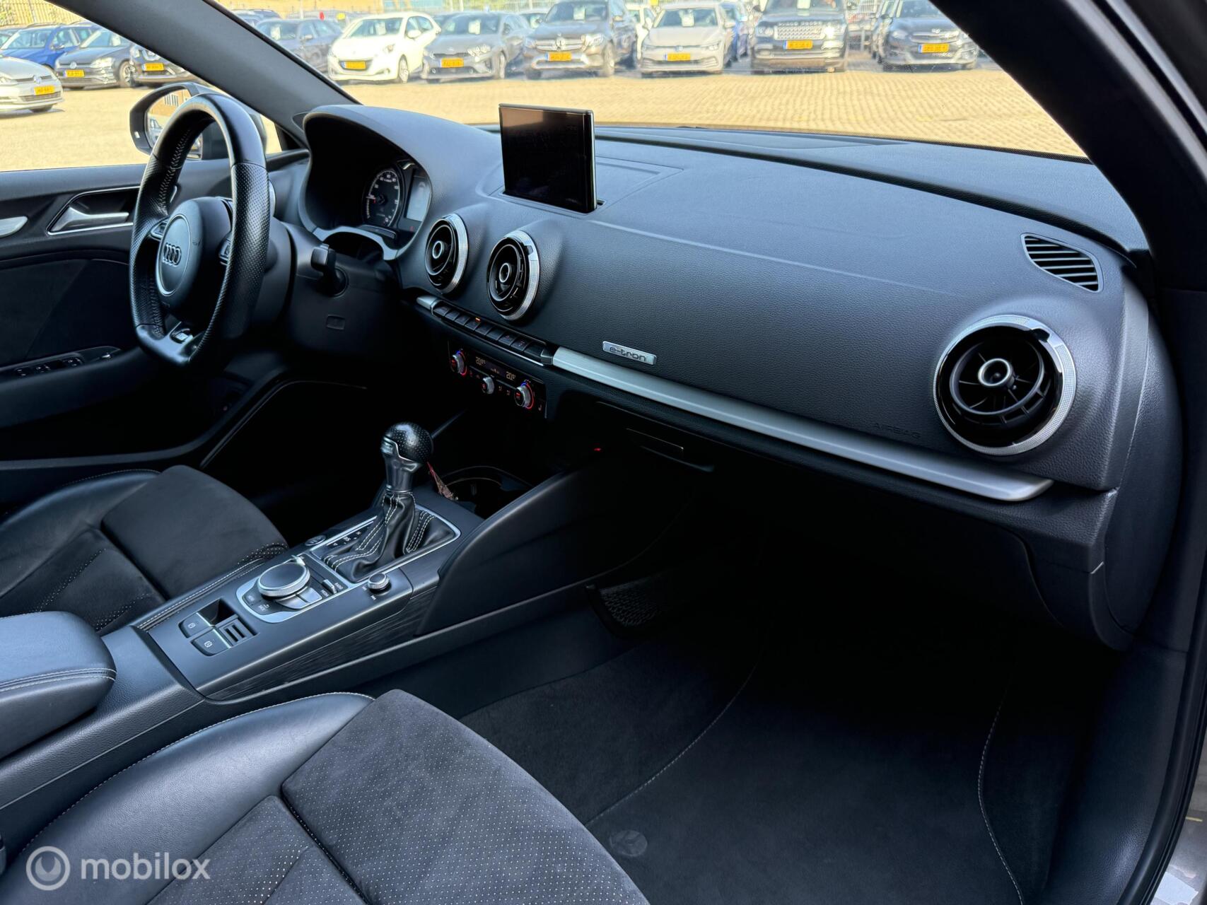 Foto van Audi A3 Sportback E-tron