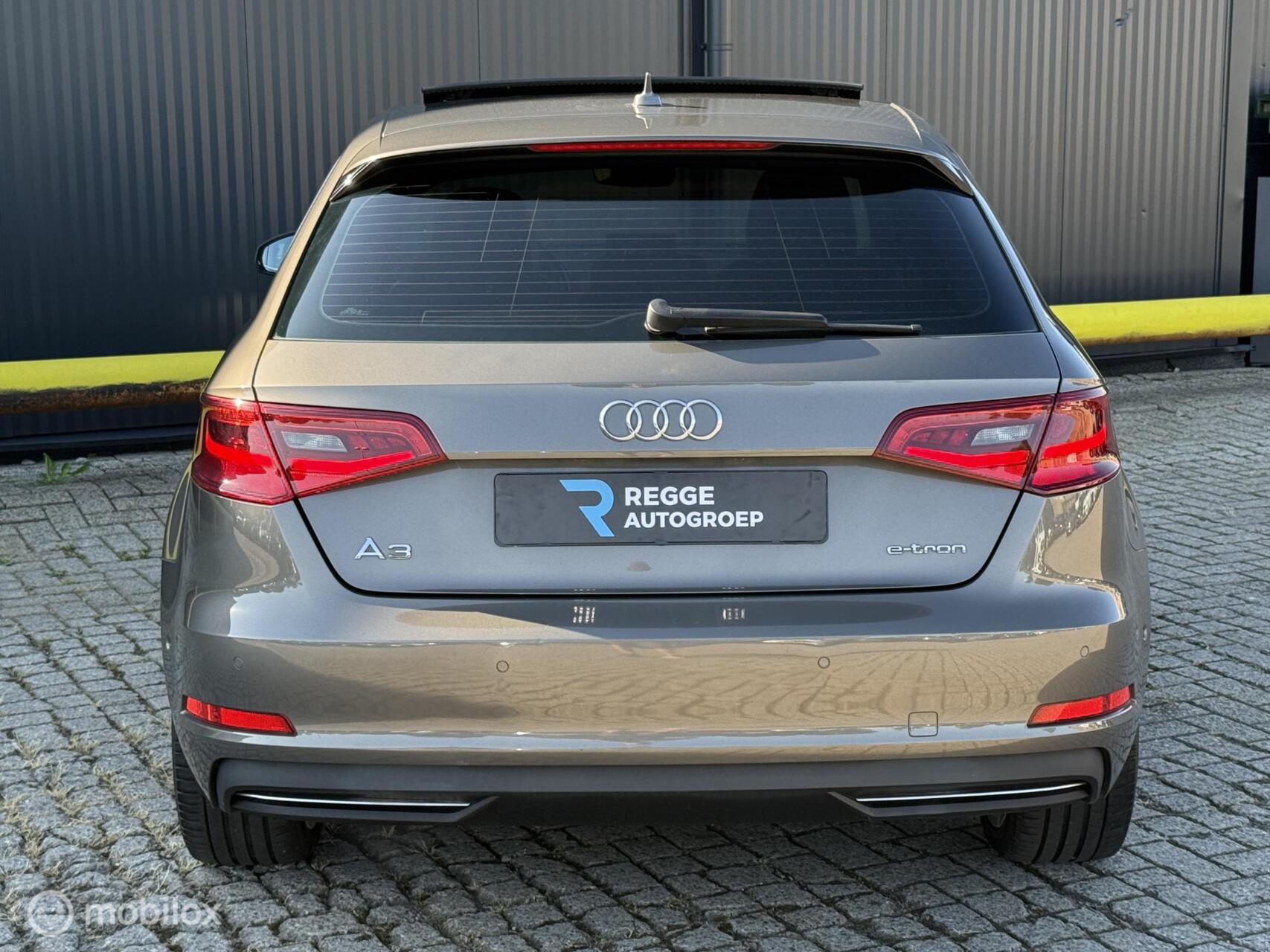 Foto van Audi A3 Sportback E-tron