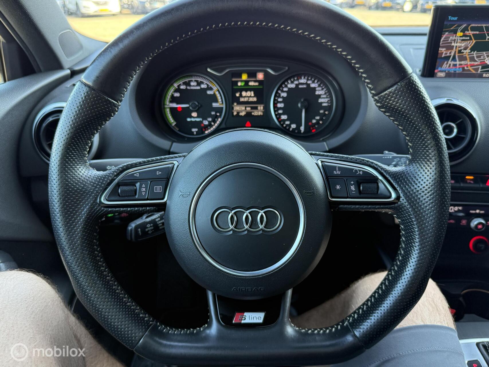 Foto van Audi A3 Sportback E-tron