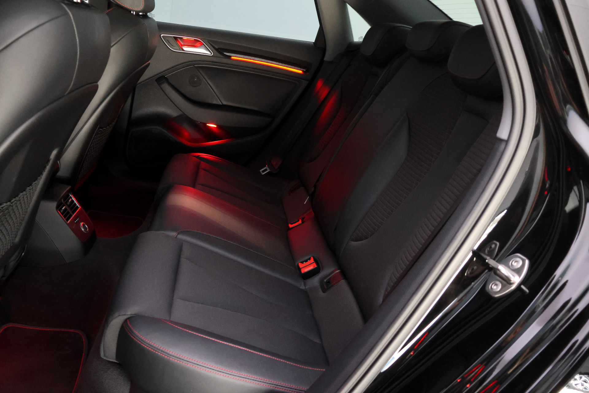 Foto van Audi S3 Limousine
