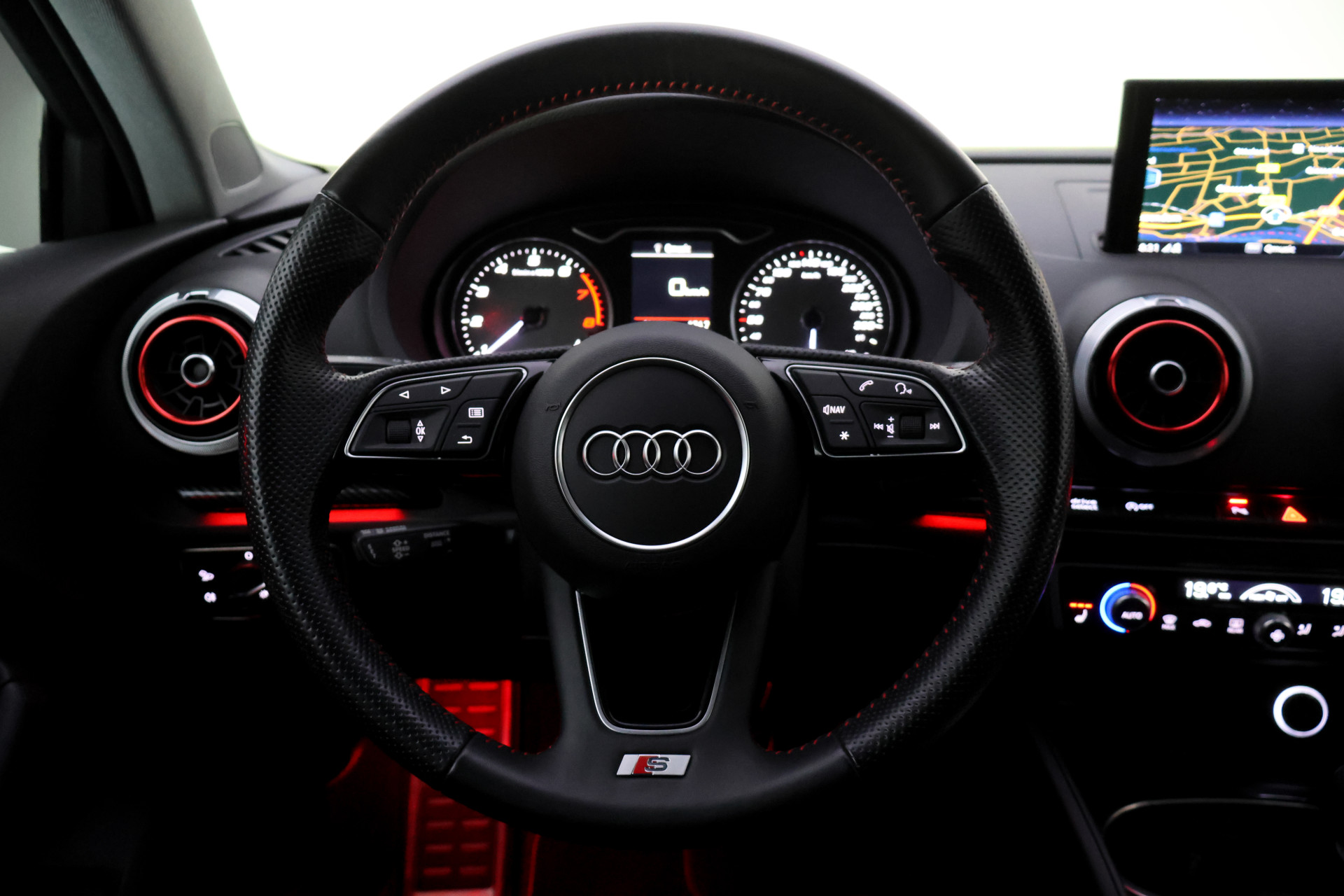 Foto van Audi S3 Limousine