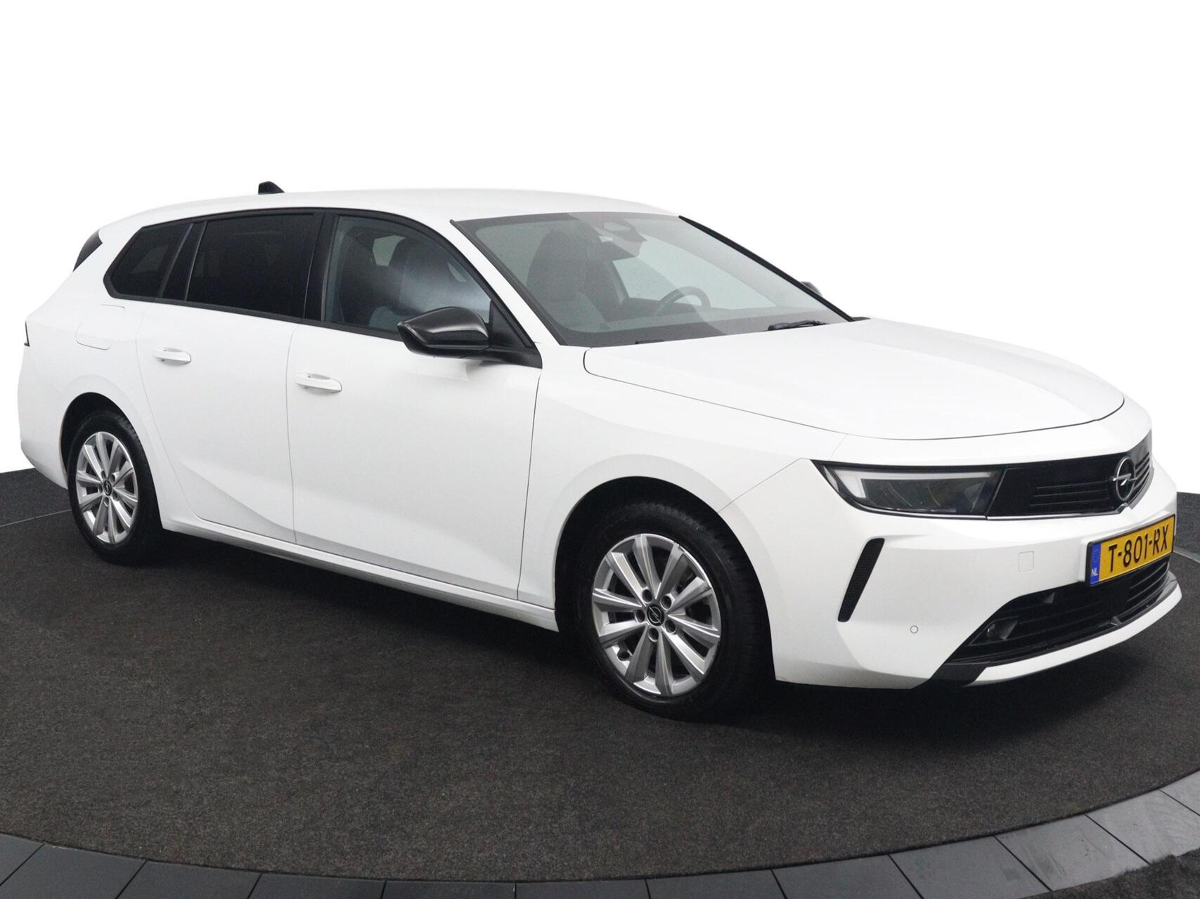 Foto van Opel Astra Sports Tourer