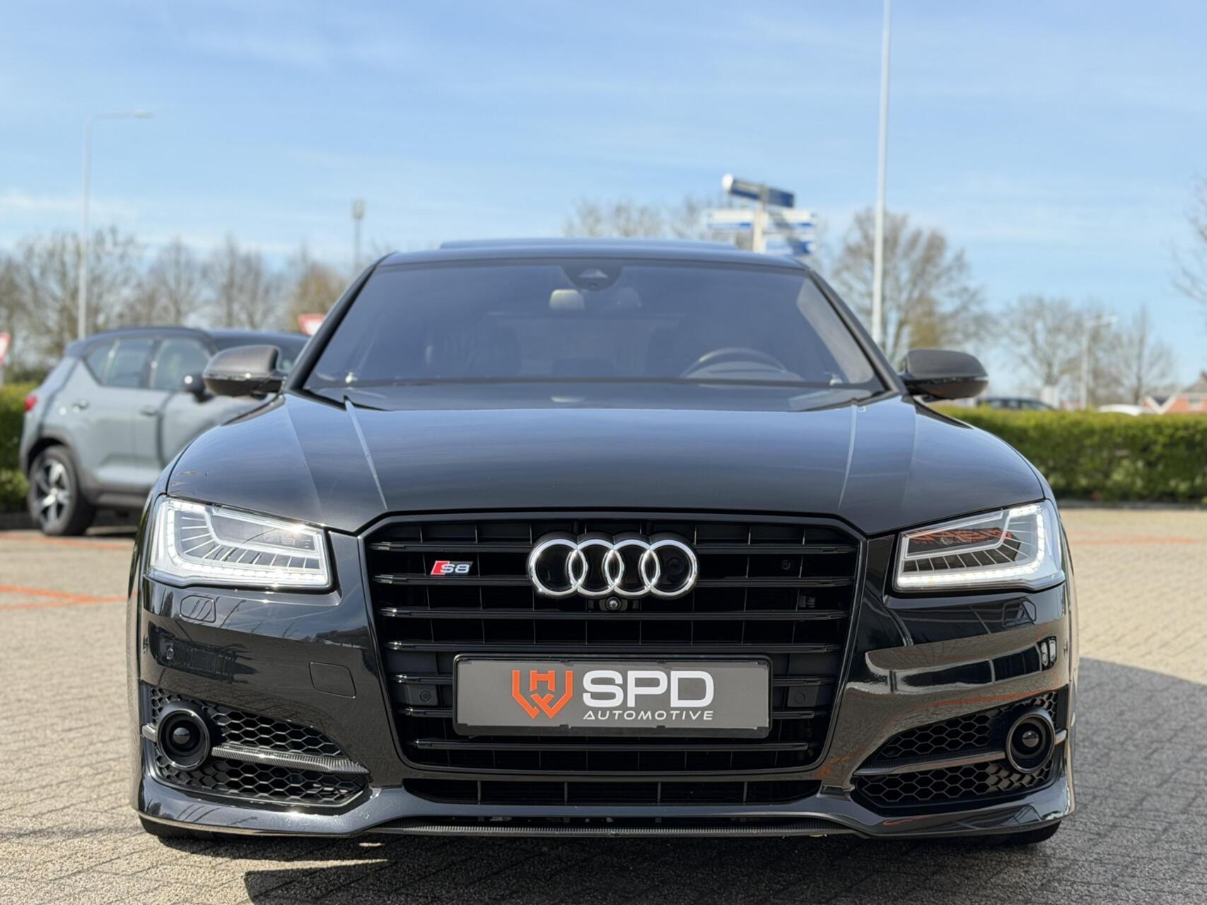 Foto van Audi S8 Plus