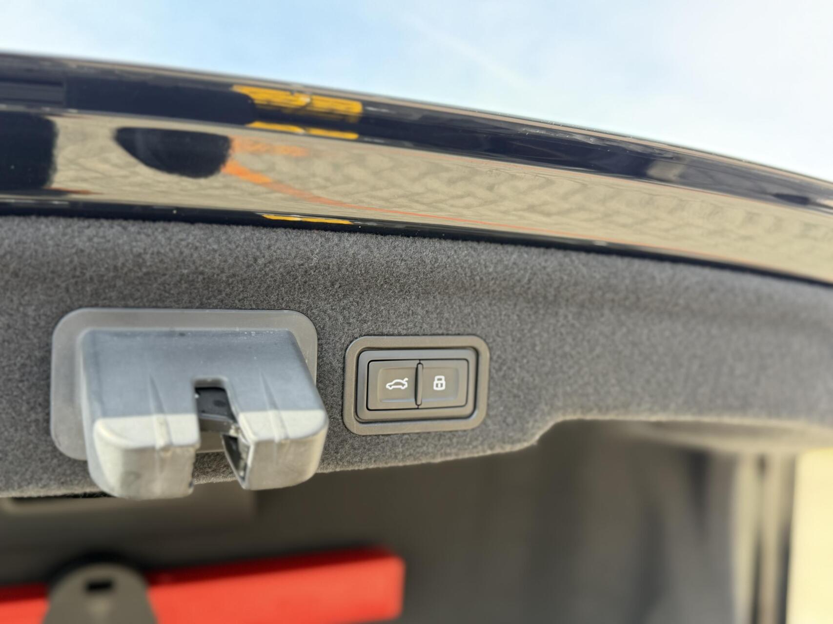 Foto van Audi S8 Plus