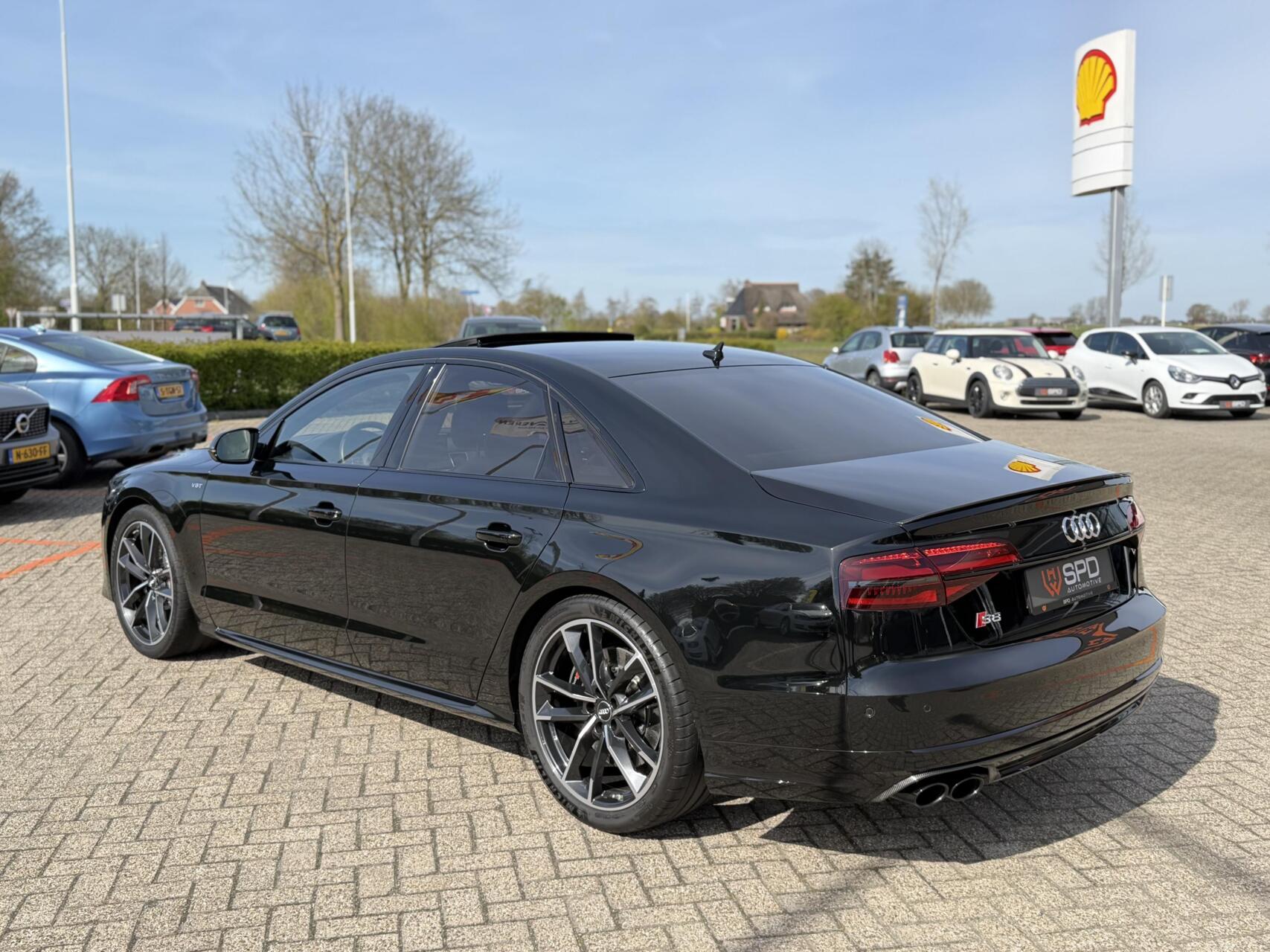 Foto van Audi S8 Plus