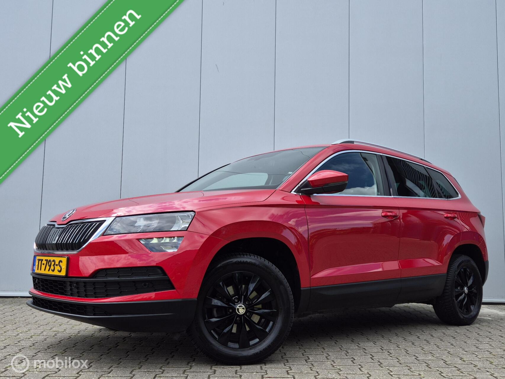 Skoda Karoq 1.0 TSI CLEVER EDITION/LED/CARPLAY/CLIMATE/PDC/16''LMV 2018 - voorkant