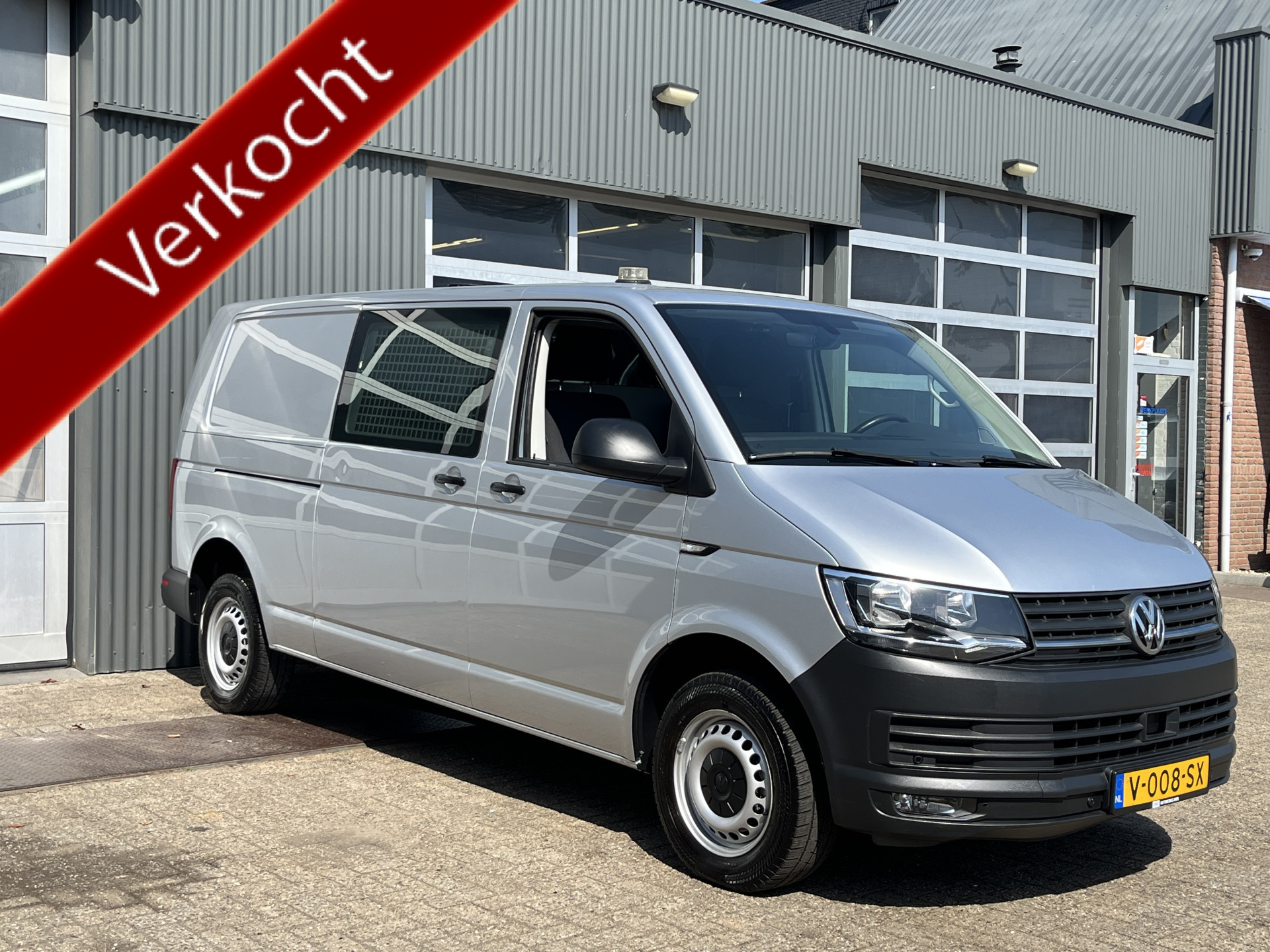 Volkswagen Transporter LNFM6501116NVR237MMG3SL6533 2018 - voorkant