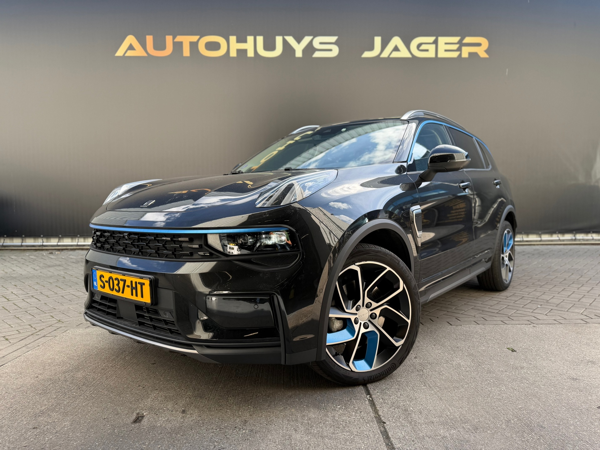 Lynk&co LYNK & Co 01 1.5 Pano 360 Memory Carplay Hybride Automaat 2023 - voorkant