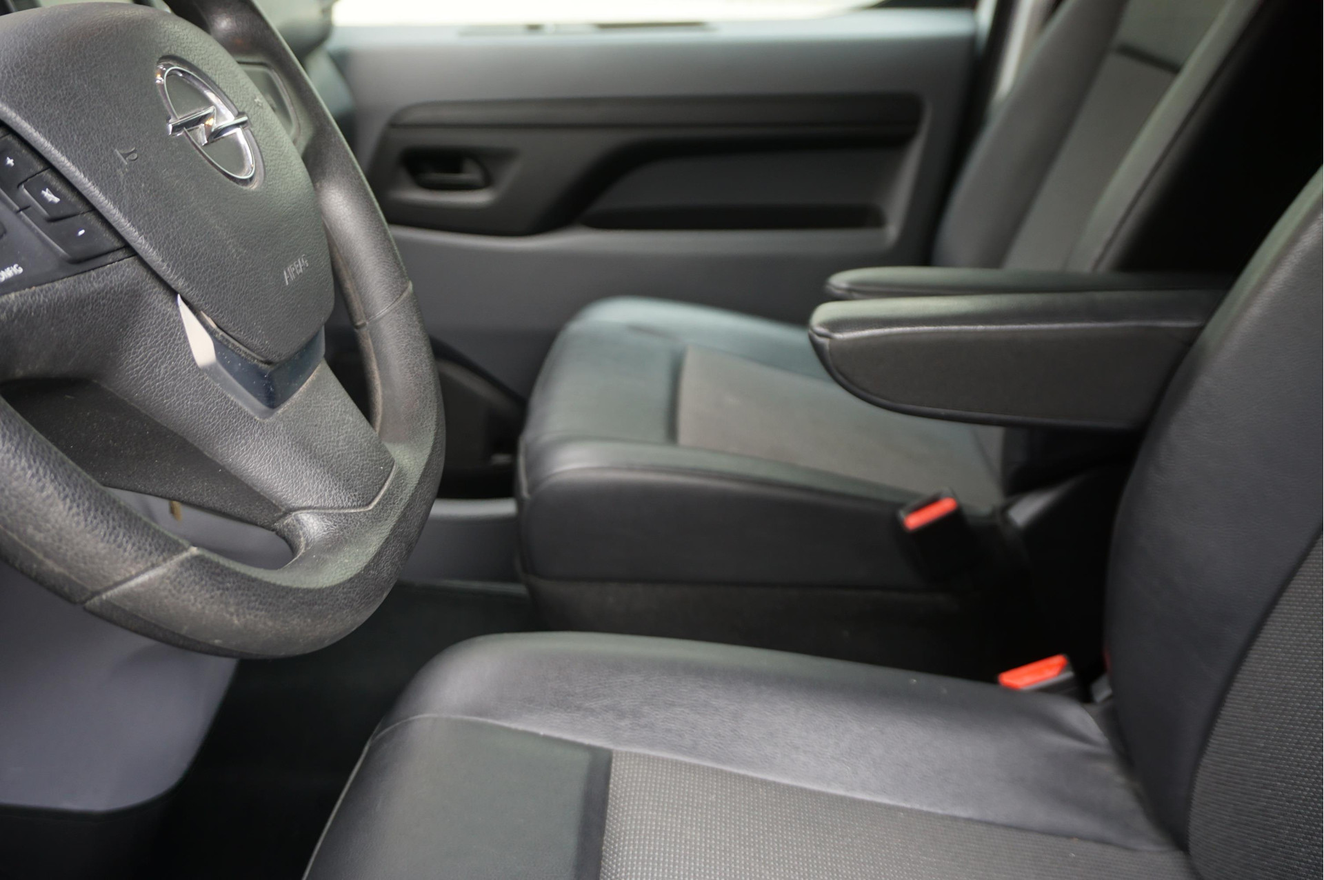 Foto van Opel Vivaro