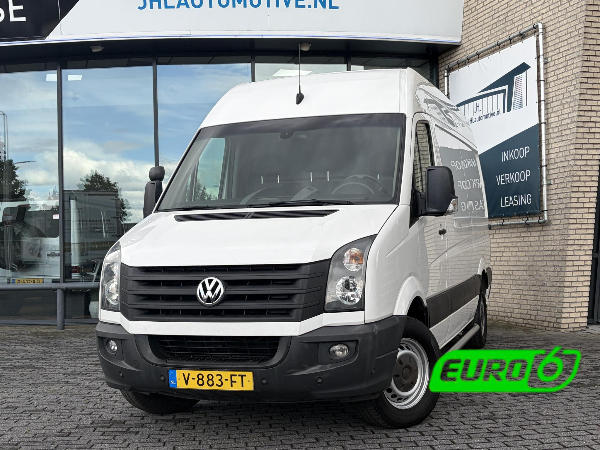Volkswagen Crafter 35 2.0 TDI L2H2*A/C*CAM*CRUISE*HAAK*NAVI*3-PERS.* 2017 - voorkant
